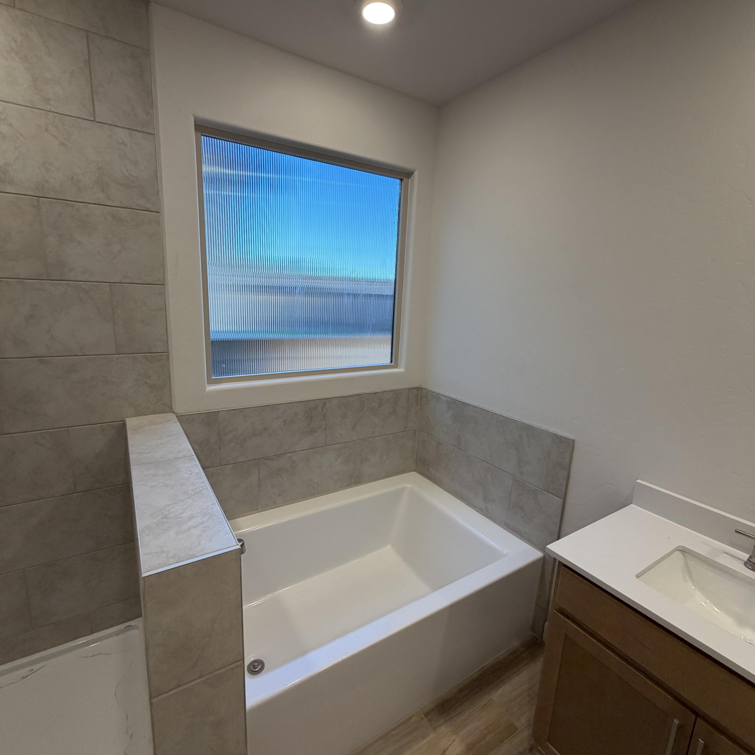 Photo 7 — 2435 Marble Avenue NE