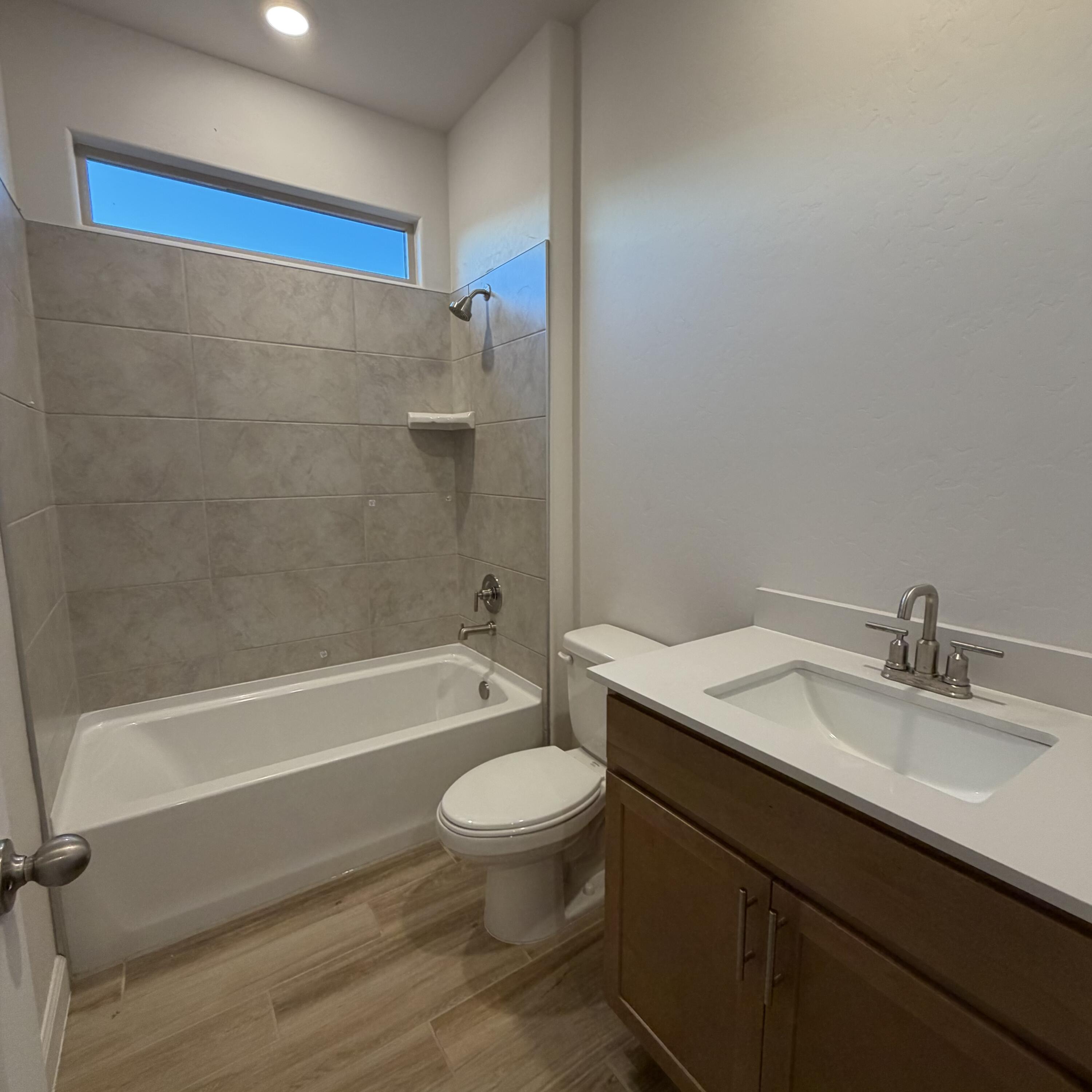 Photo 20 — 2435 Marble Avenue NE
