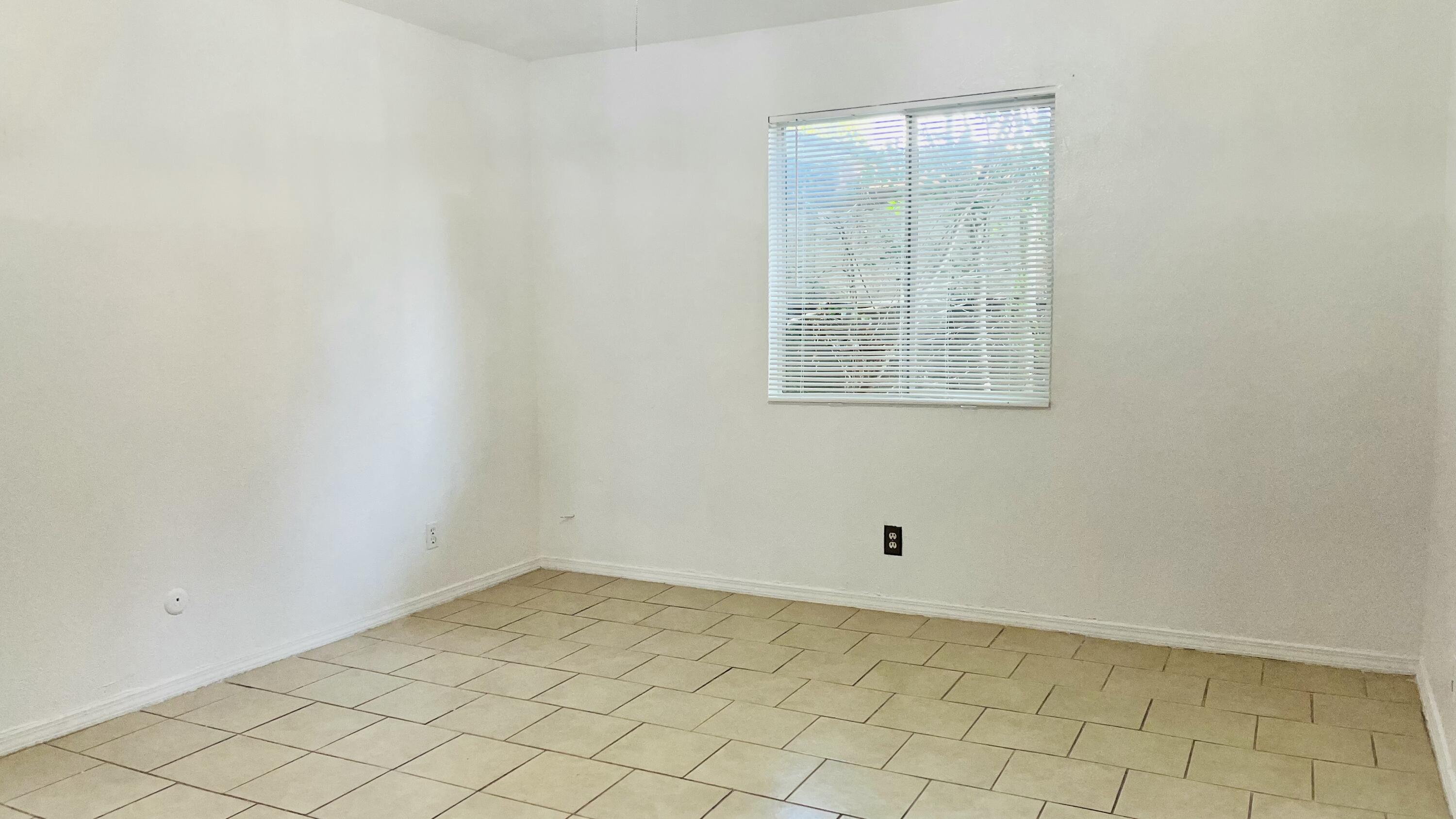 Photo 14 — 8200 Copper Avenue NE A