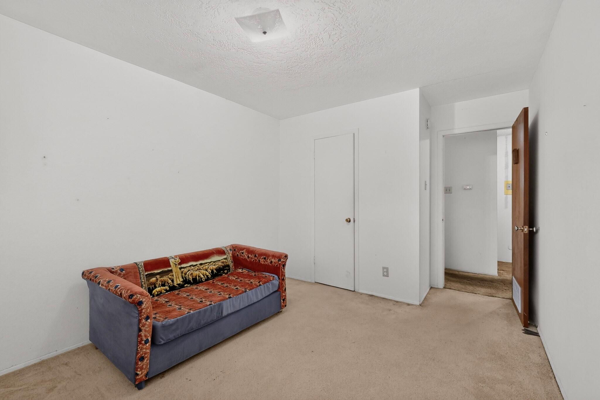 Photo 15 — 2825 Las Cruces Road NE