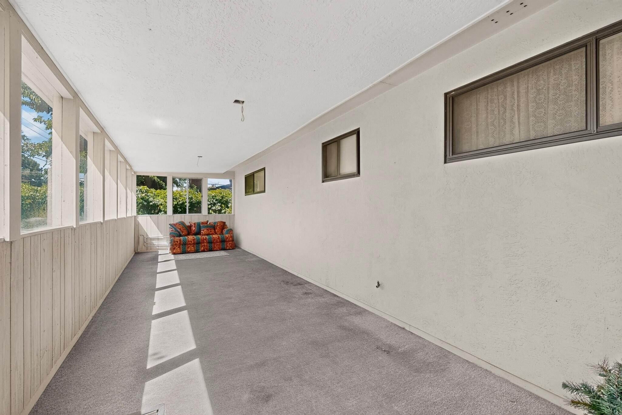 Photo 4 — 2825 Las Cruces Road NE