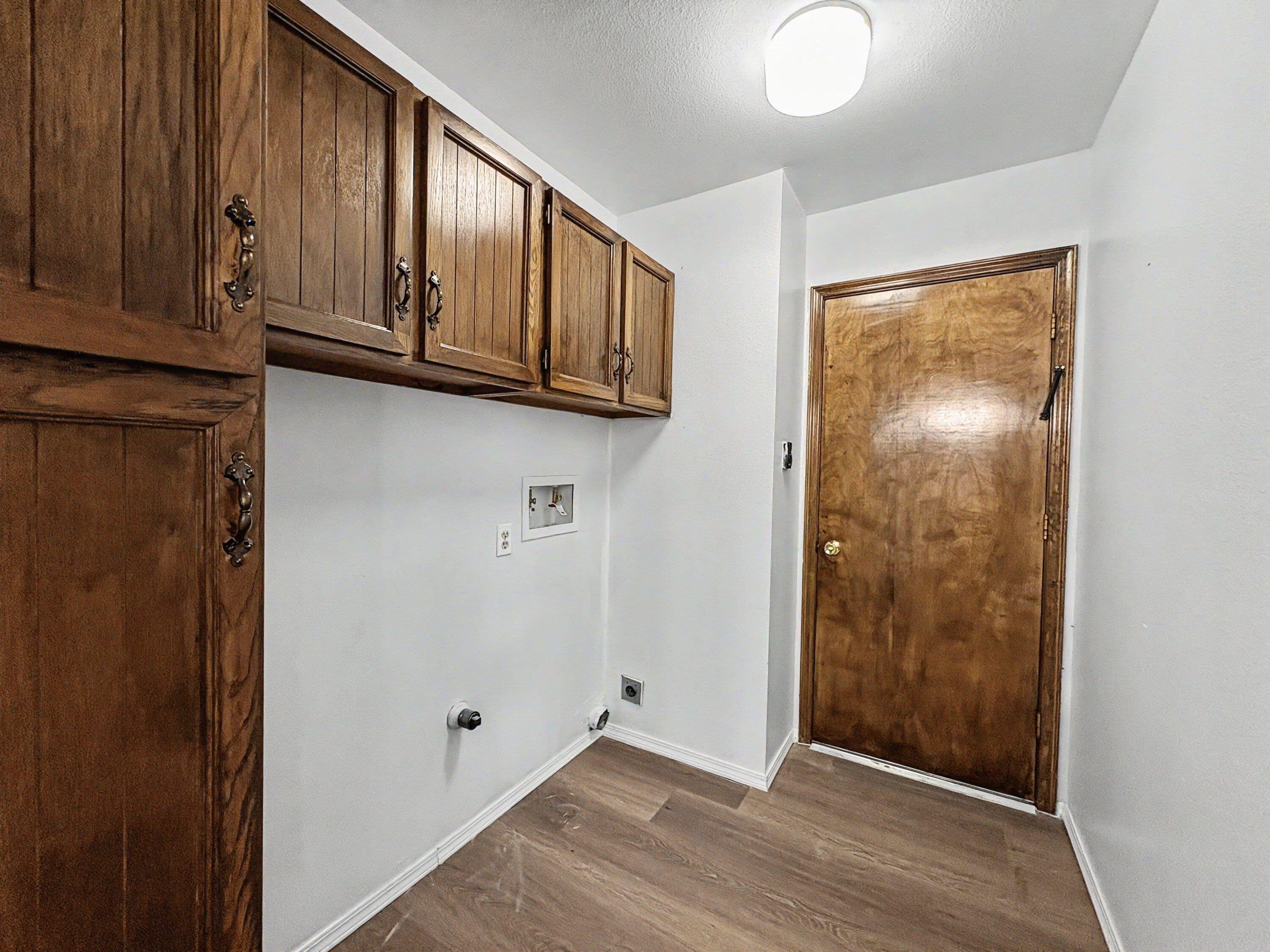 Photo 5 — 7309 Vivian Drive NE