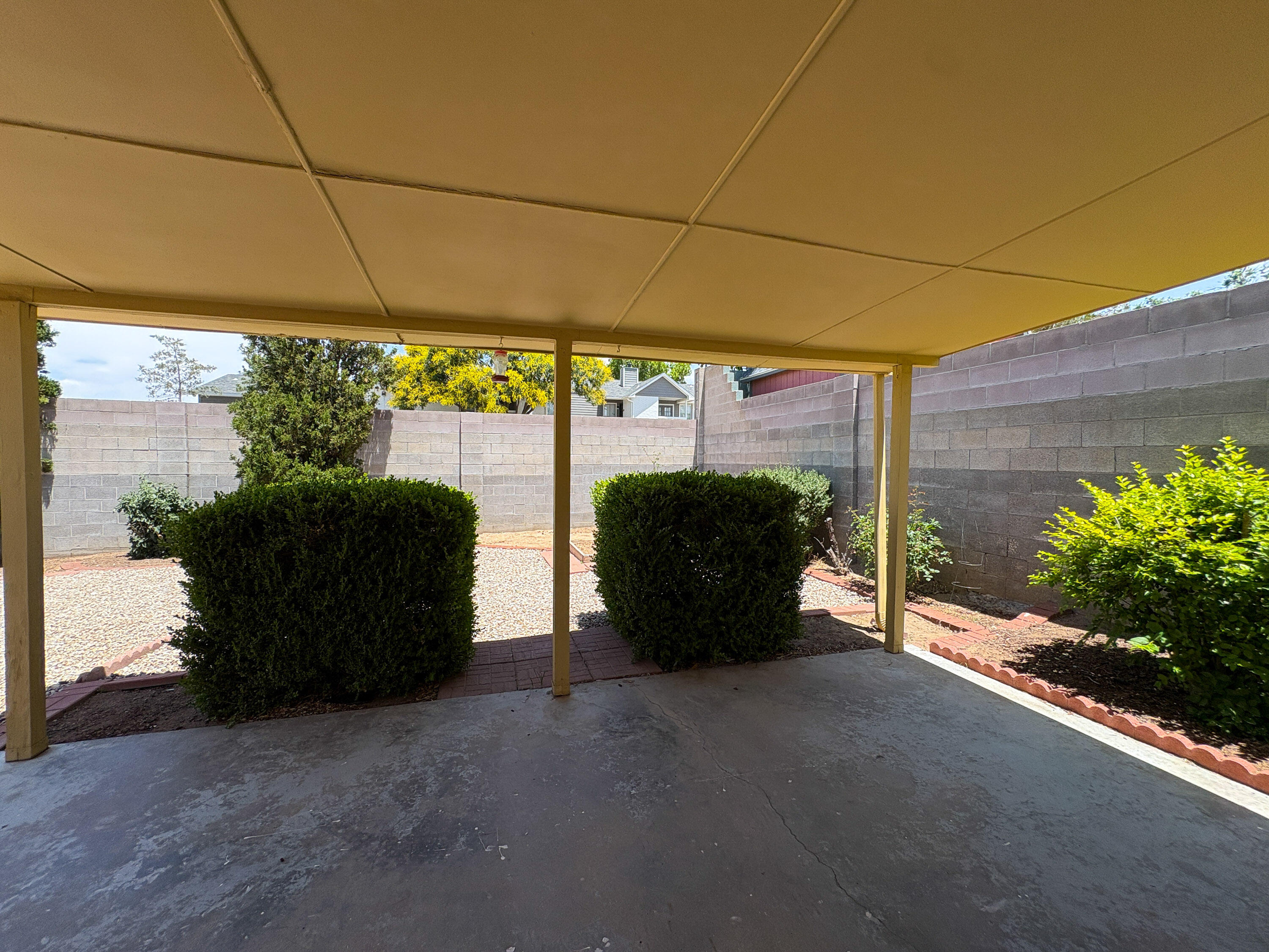 Photo 6 — 7309 Vivian Drive NE