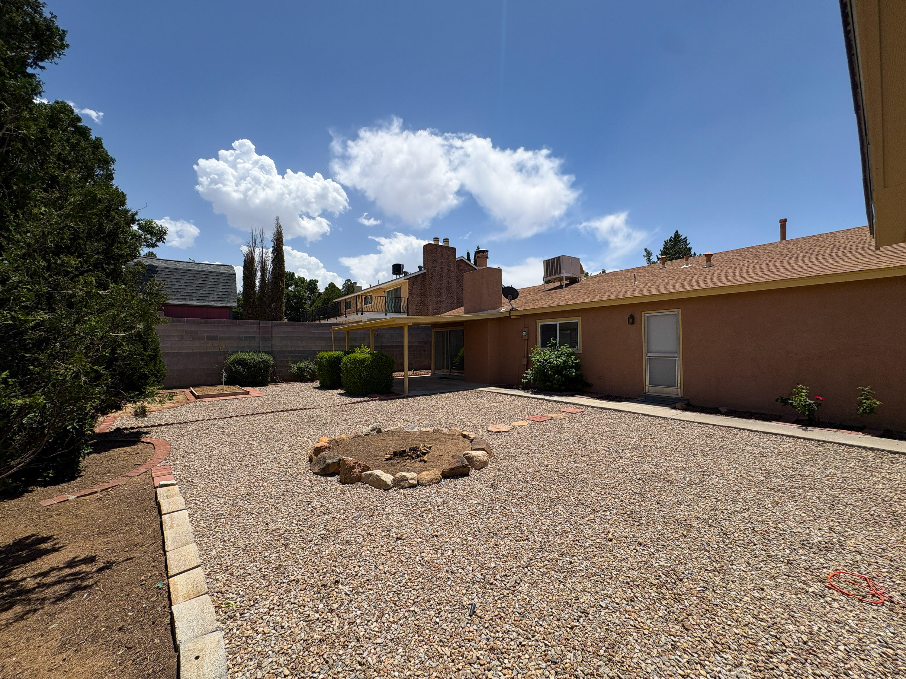 Photo 7 — 7309 Vivian Drive NE