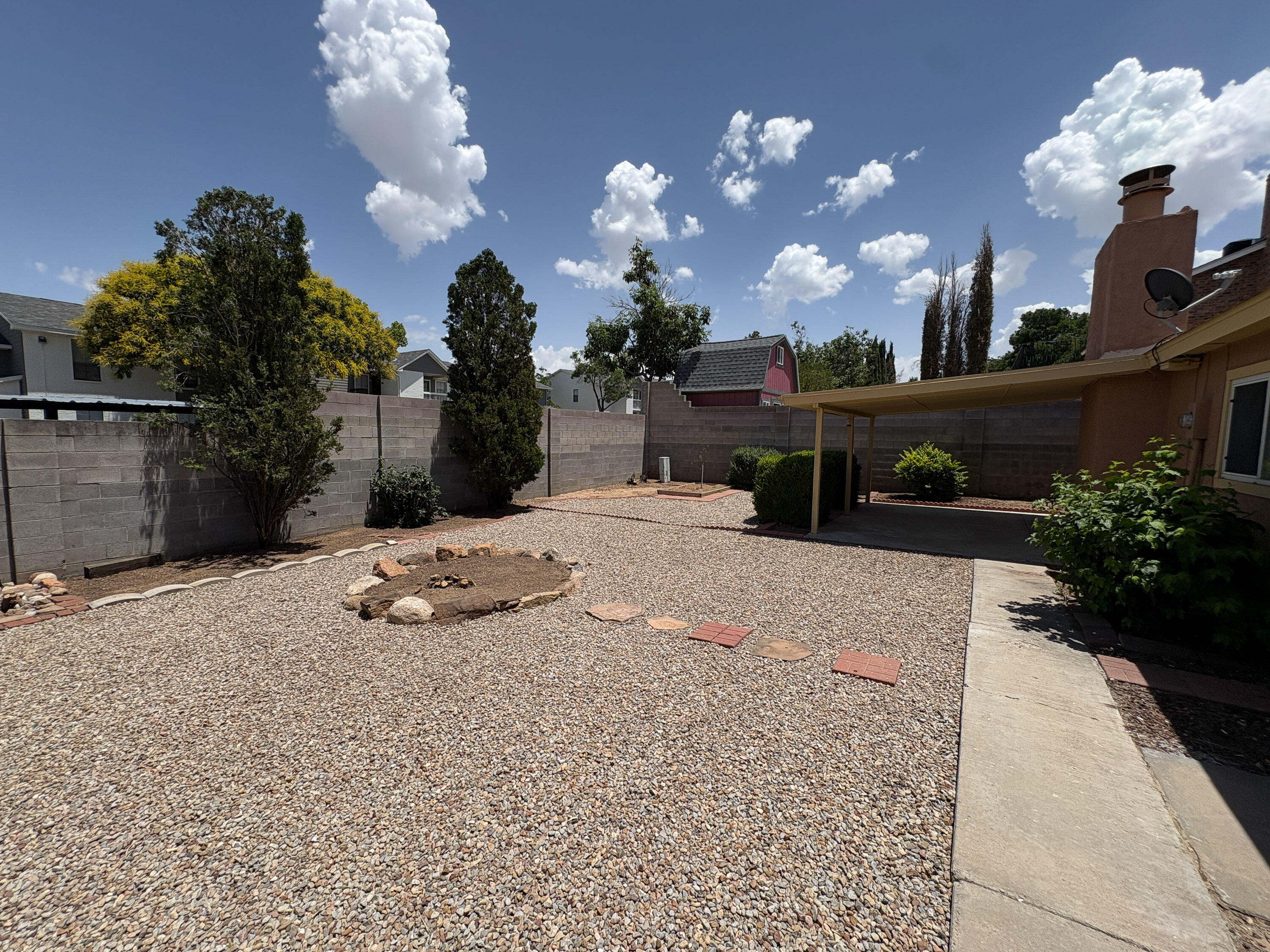 Photo 8 — 7309 Vivian Drive NE