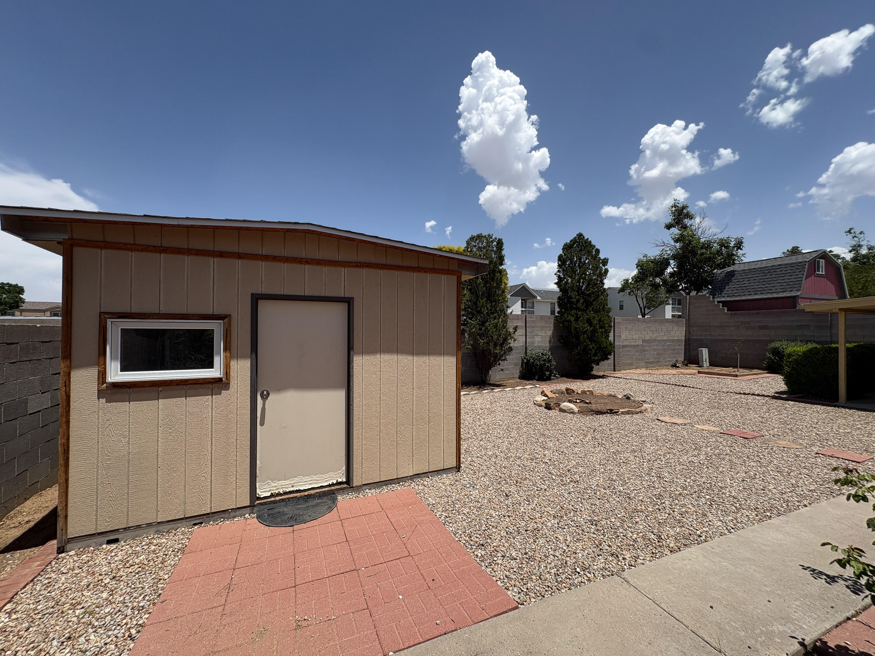 Photo 9 — 7309 Vivian Drive NE