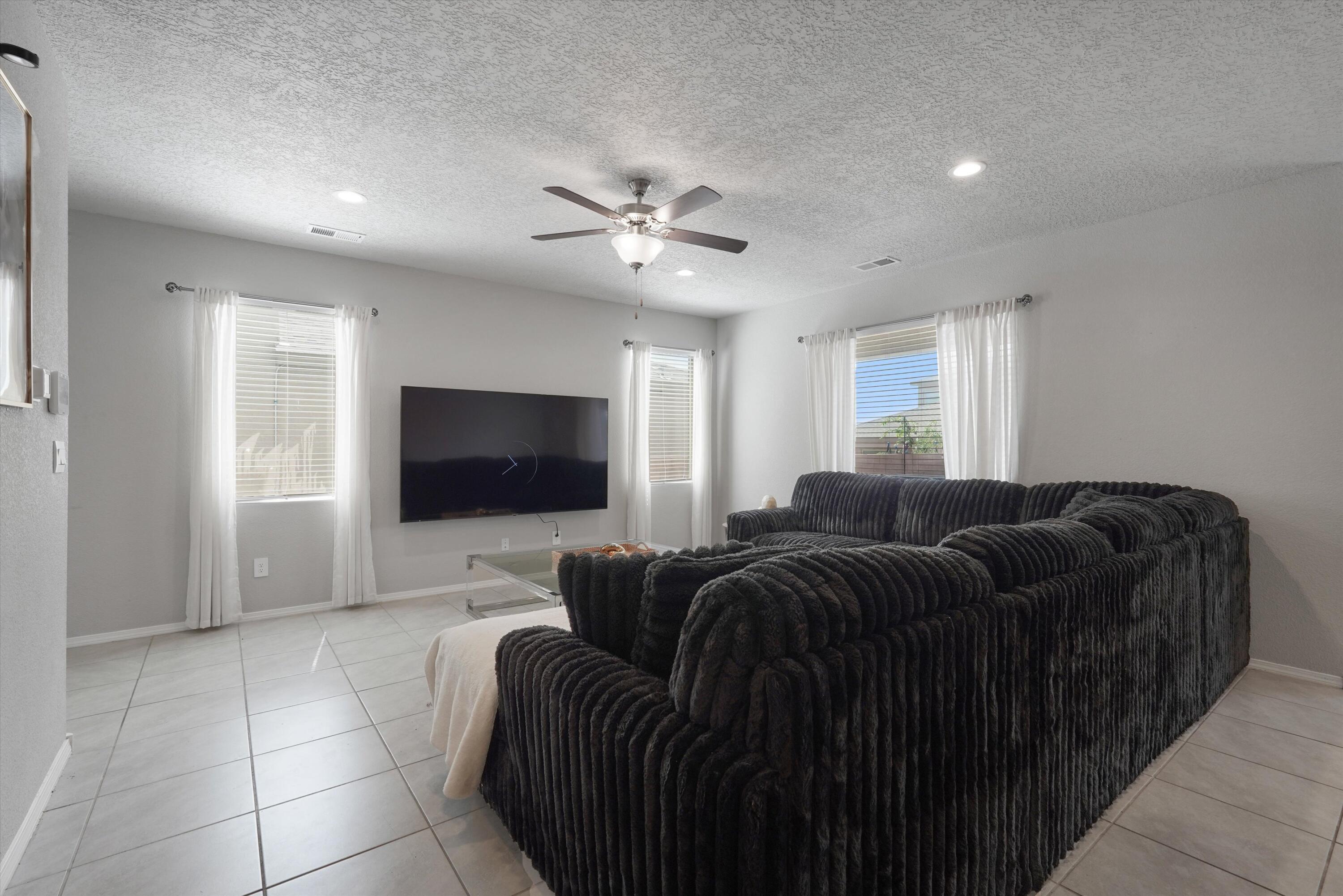 Photo 9 — 10636 Aspiration Lane SW