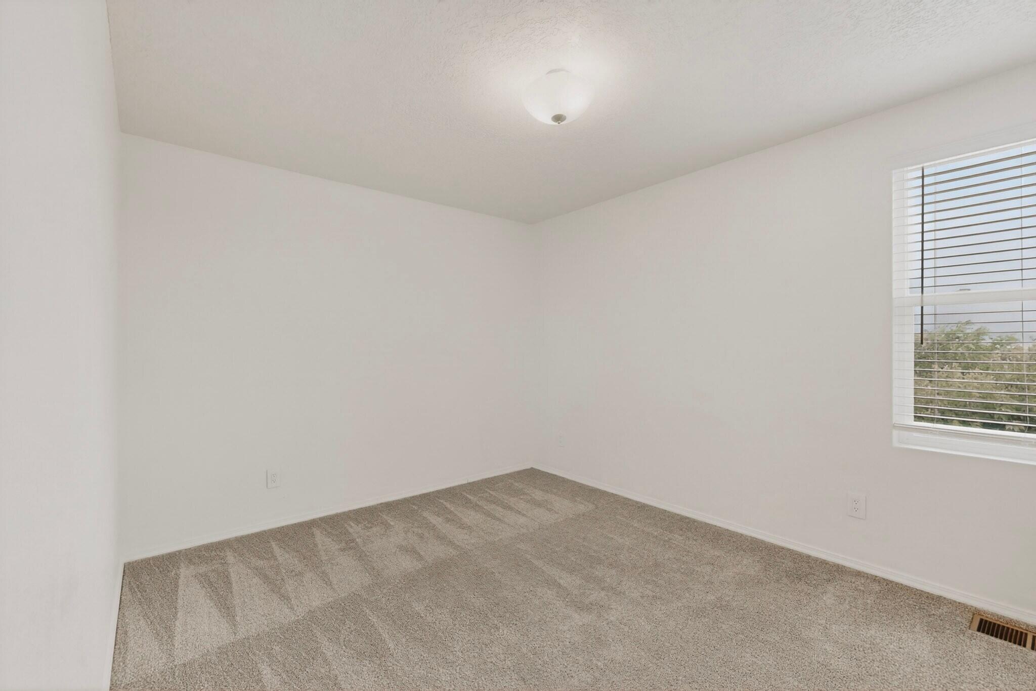 Photo 10 — 2509 Stryker Road SE