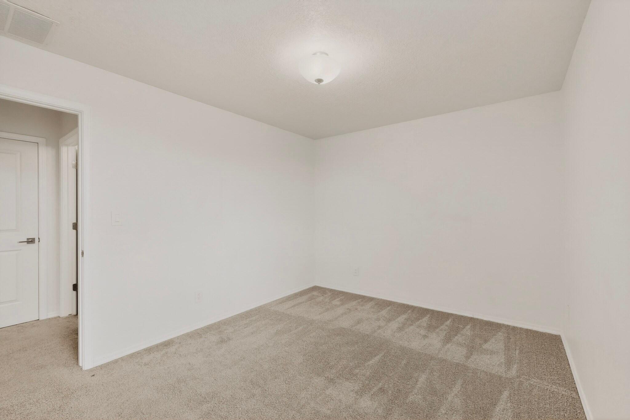 Photo 11 — 2509 Stryker Road SE