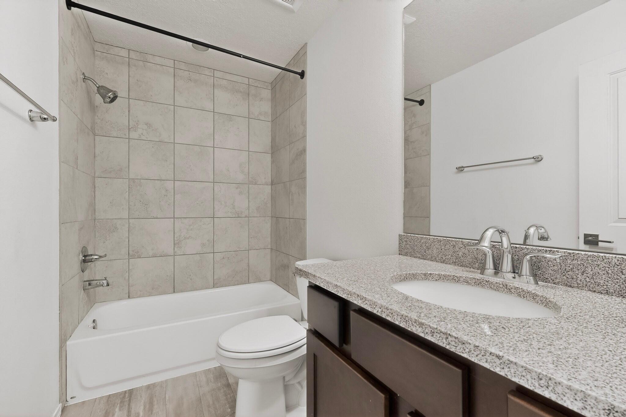 Photo 13 — 2509 Stryker Road SE