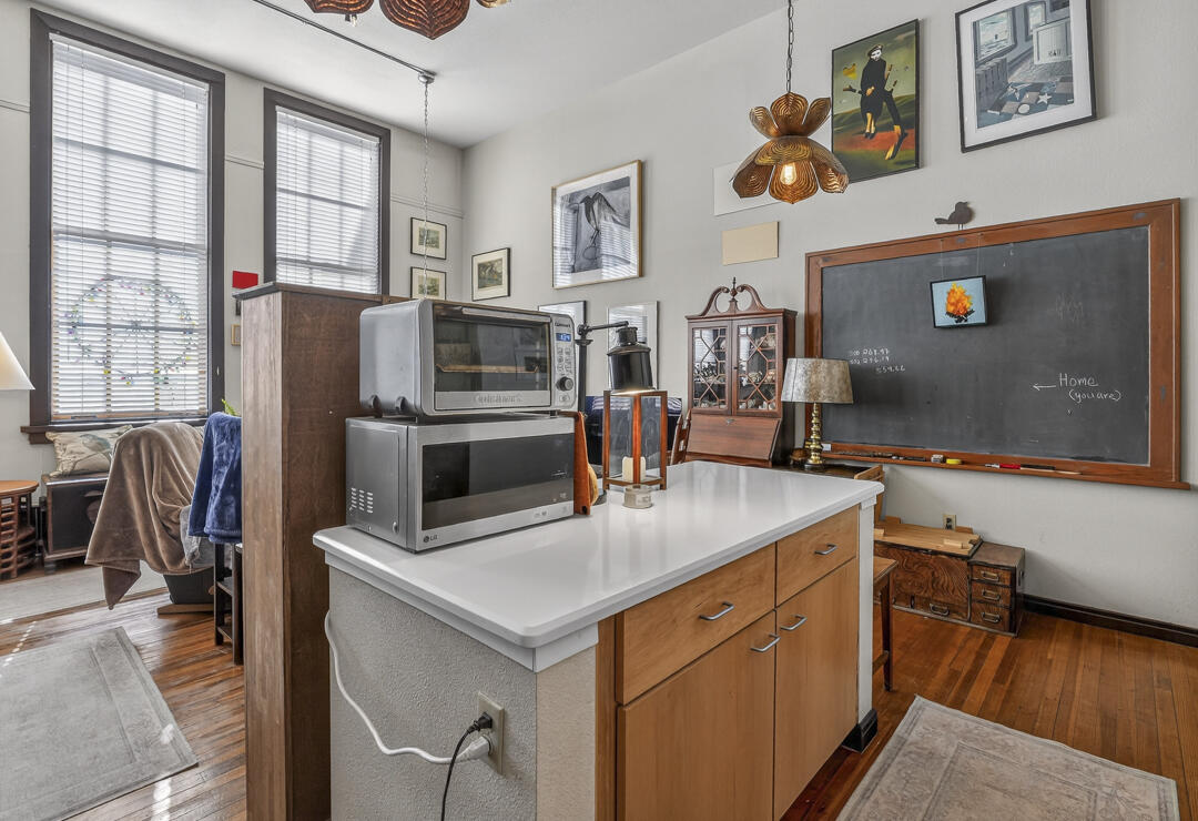 Photo 19 — 301 Central Avenue NE 302