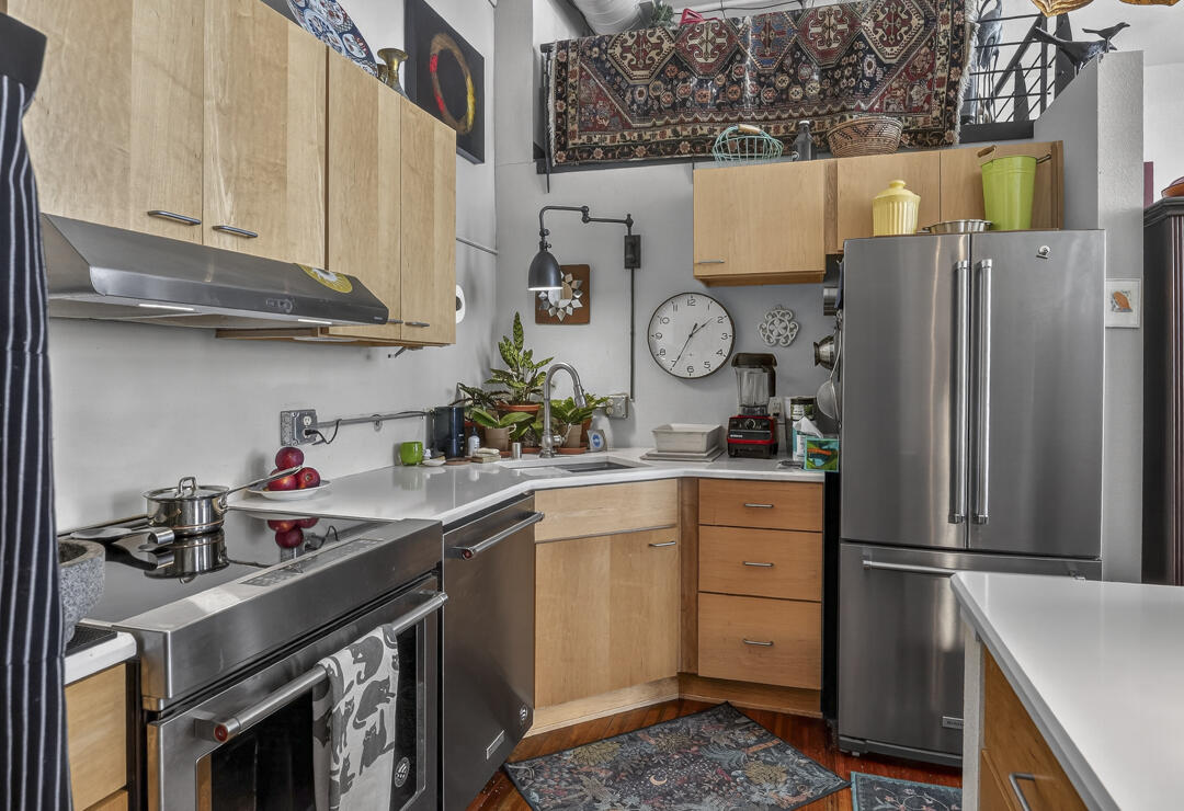 Photo 18 — 301 Central Avenue NE 302