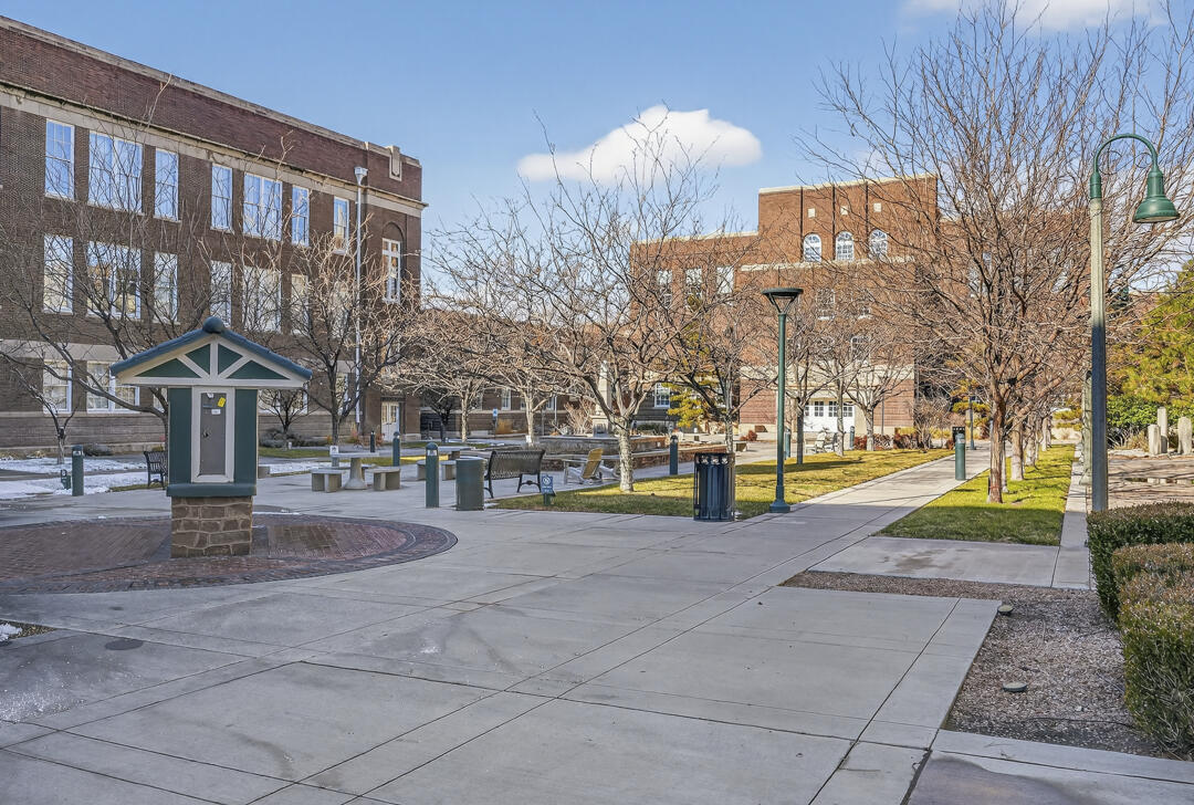 Photo 7 — 301 Central Avenue NE 302