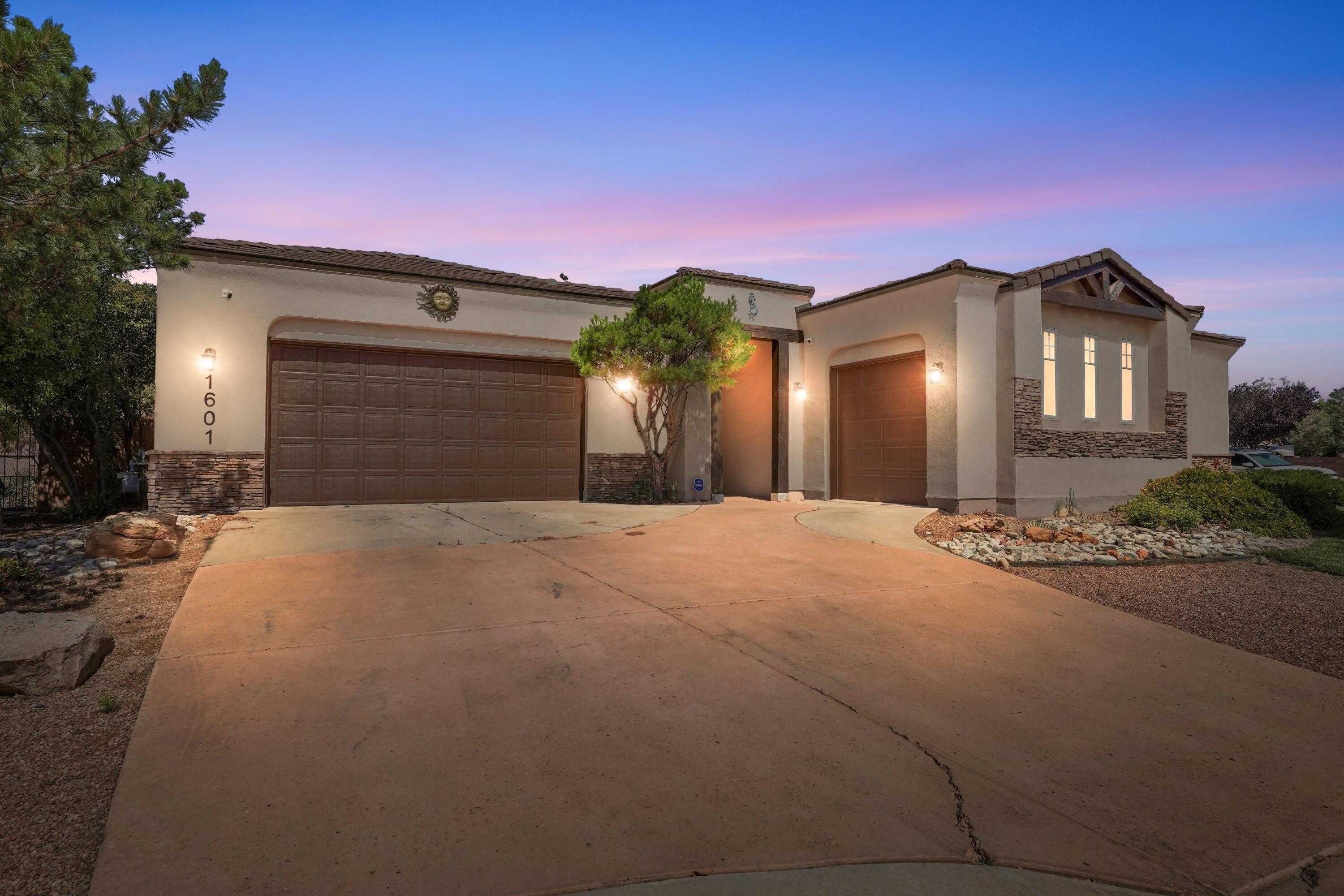 1601 Western Hills Drive SE, Rio Rancho, NM 87124