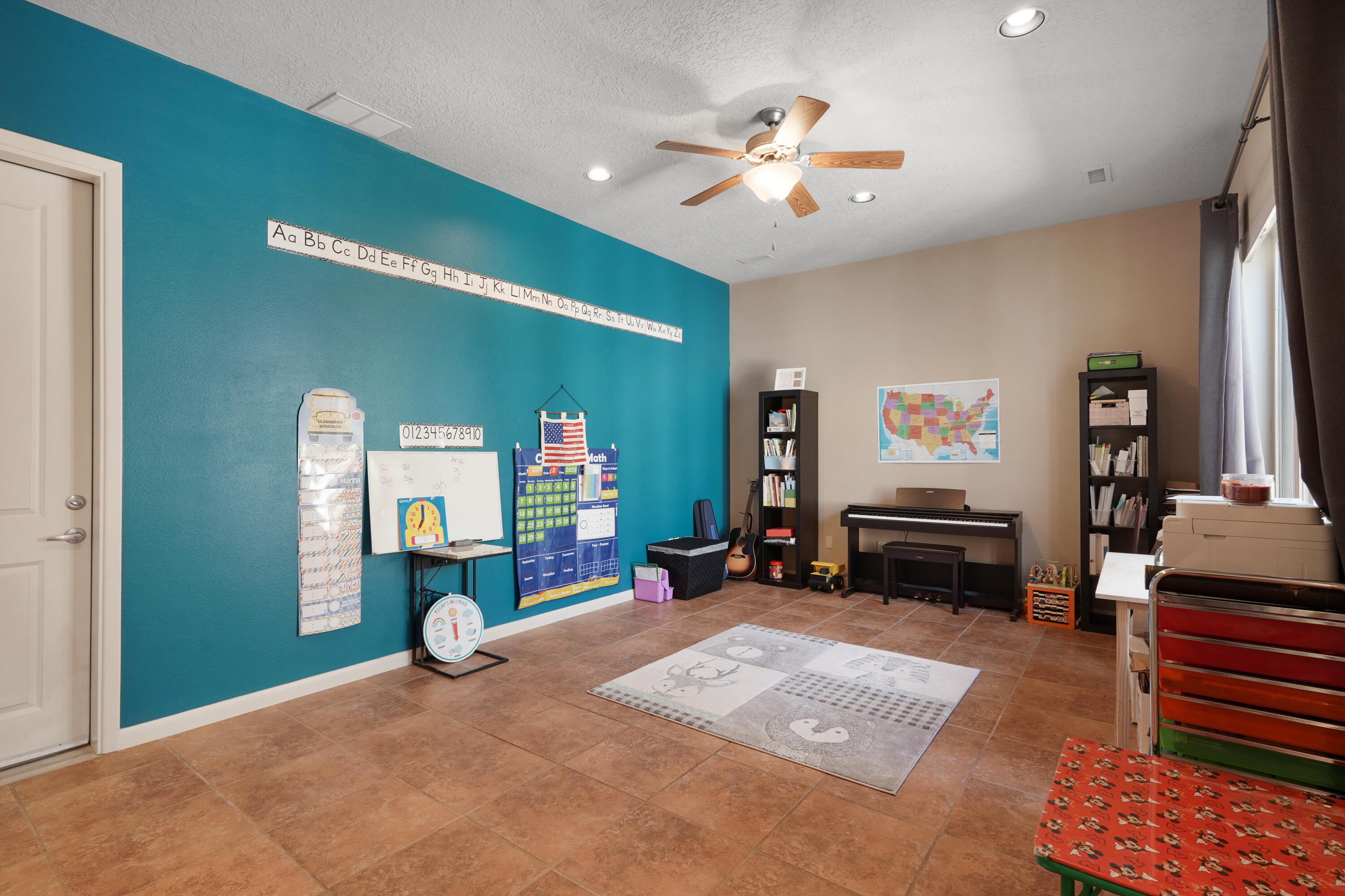 Photo 11 — 1601 Western Hills Drive SE