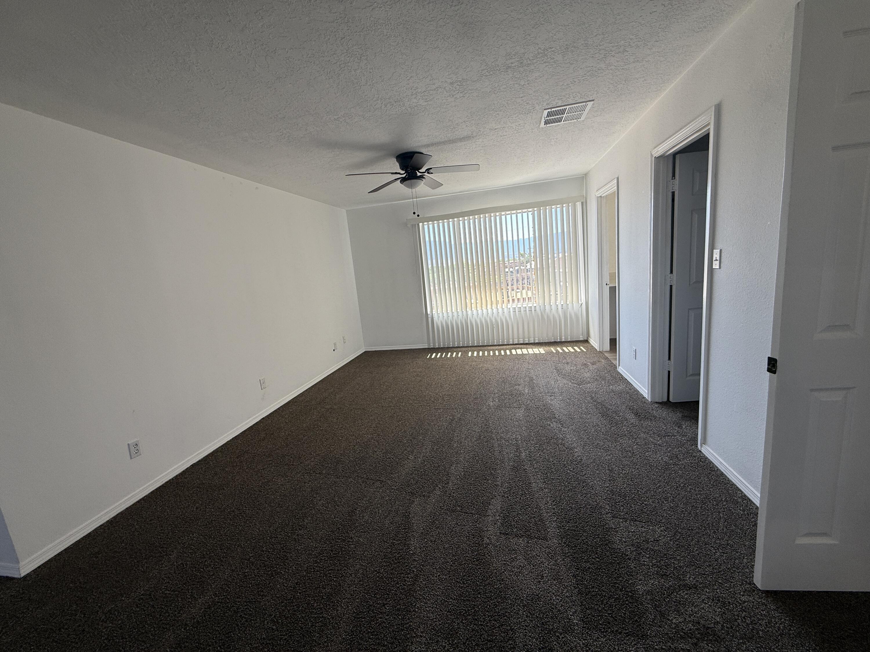 Photo 20 — 4808 Driftwood Avenue NW