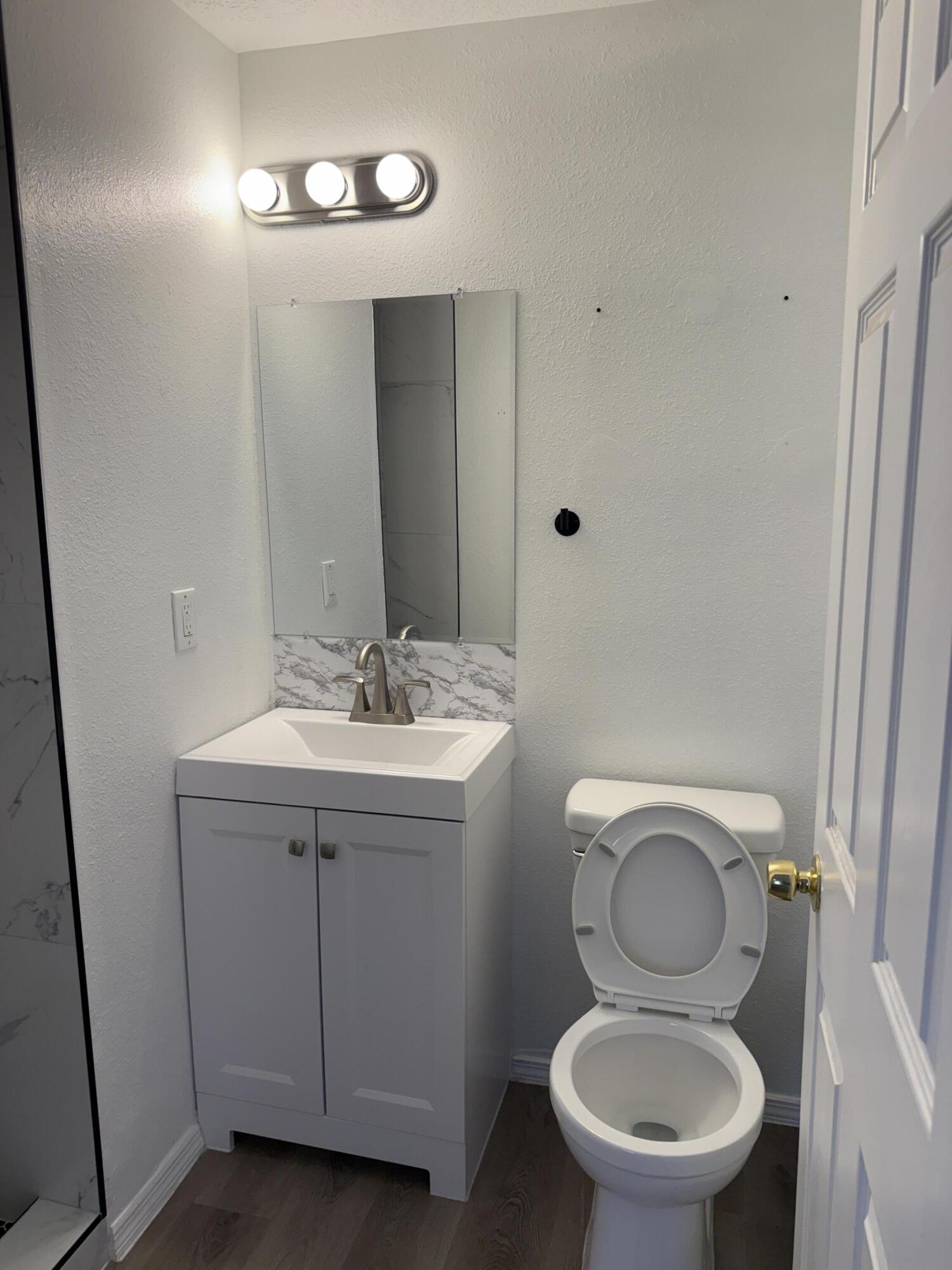 Photo 14 — 4808 Driftwood Avenue NW