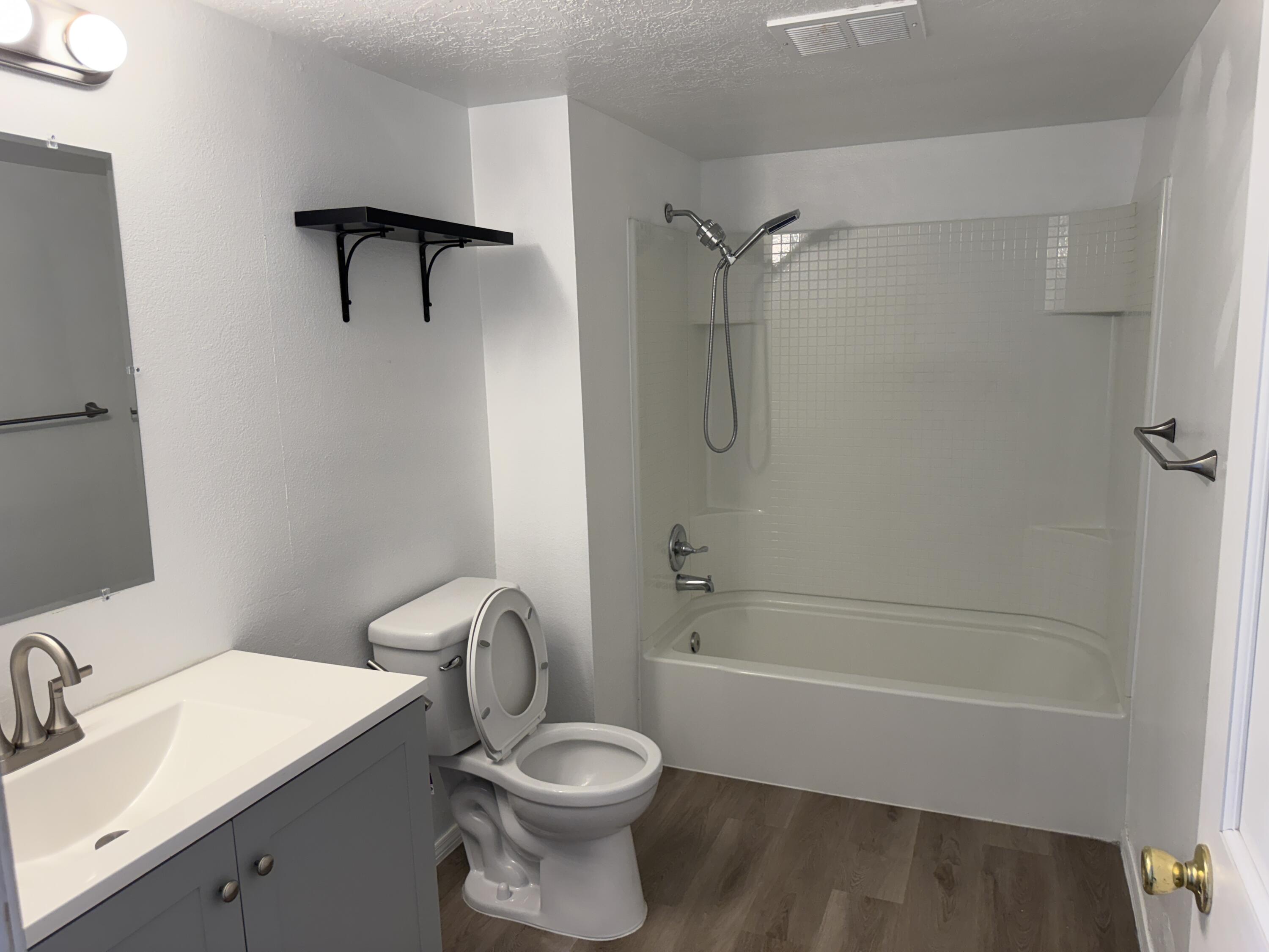 Photo 13 — 4808 Driftwood Avenue NW