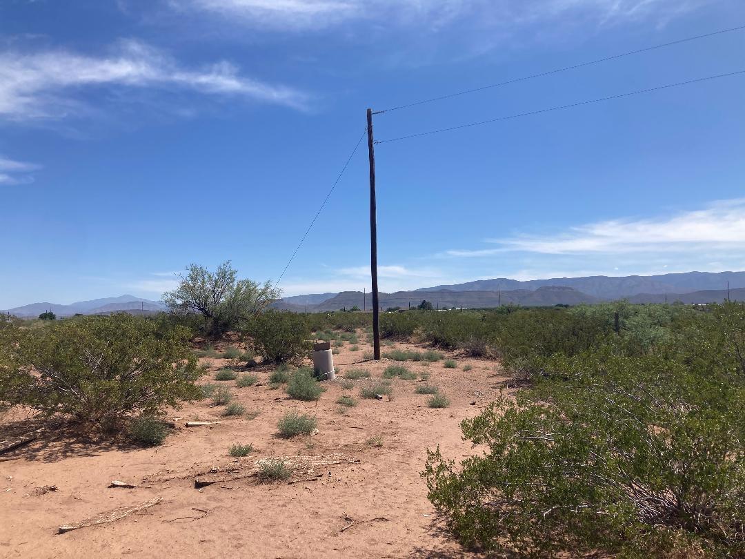 35 Canary Lane, Alamogordo, NM 88310