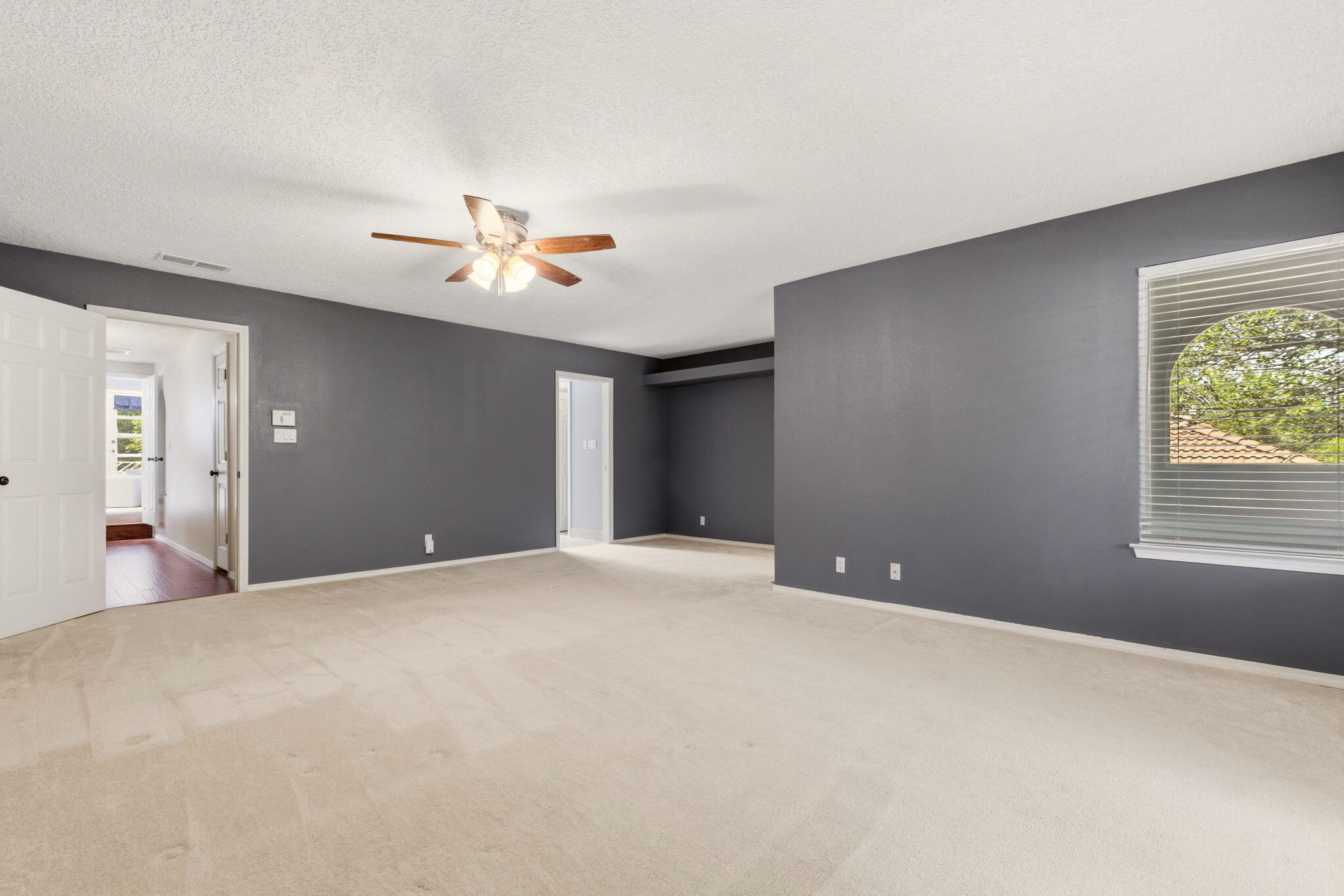 Photo 13 — 10608 Prestwick NE