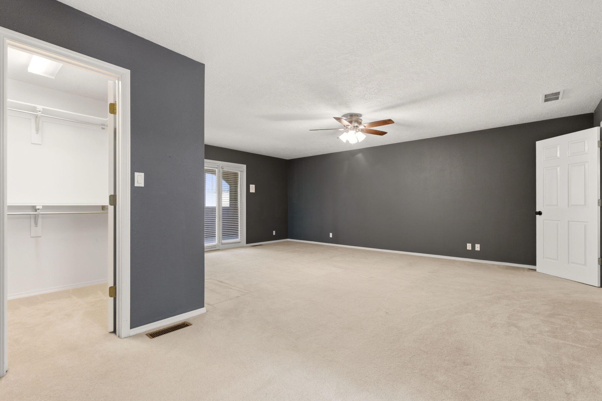 Photo 14 — 10608 Prestwick NE