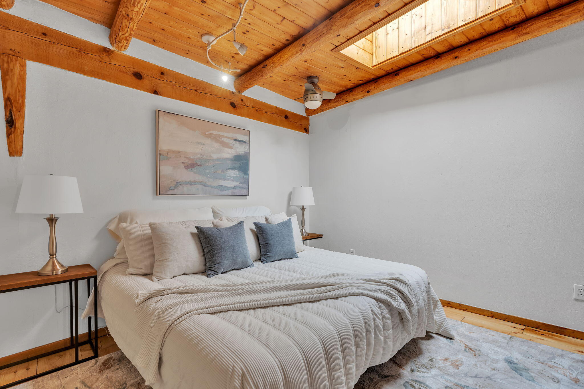 Photo 5 — 865 Arthur Drive SW