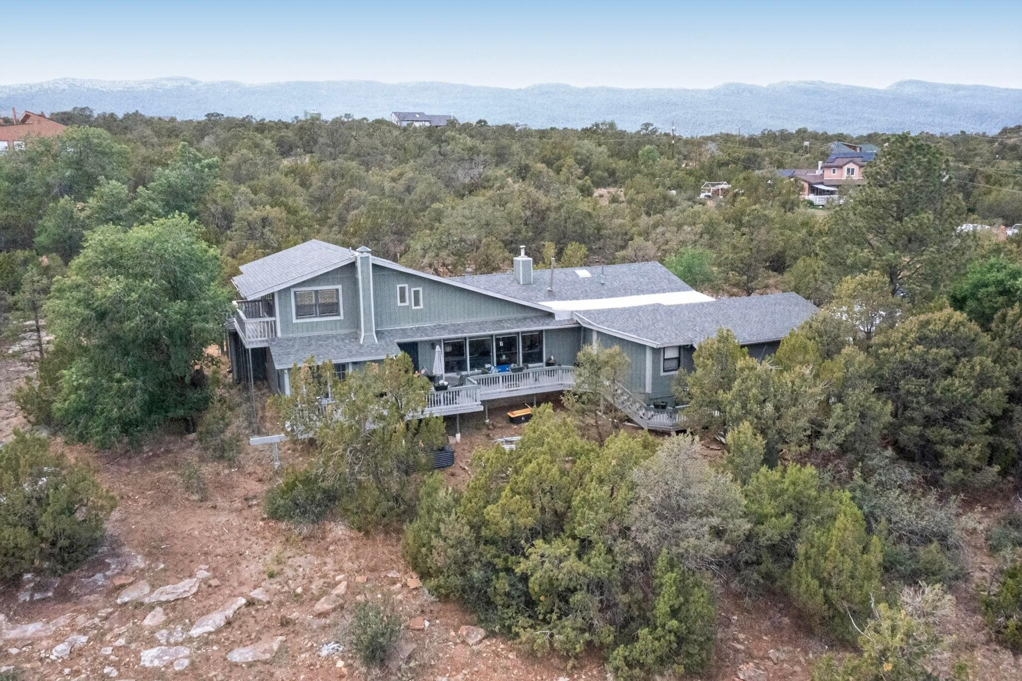 Photo 3 — 26 Sierra Vista Drive