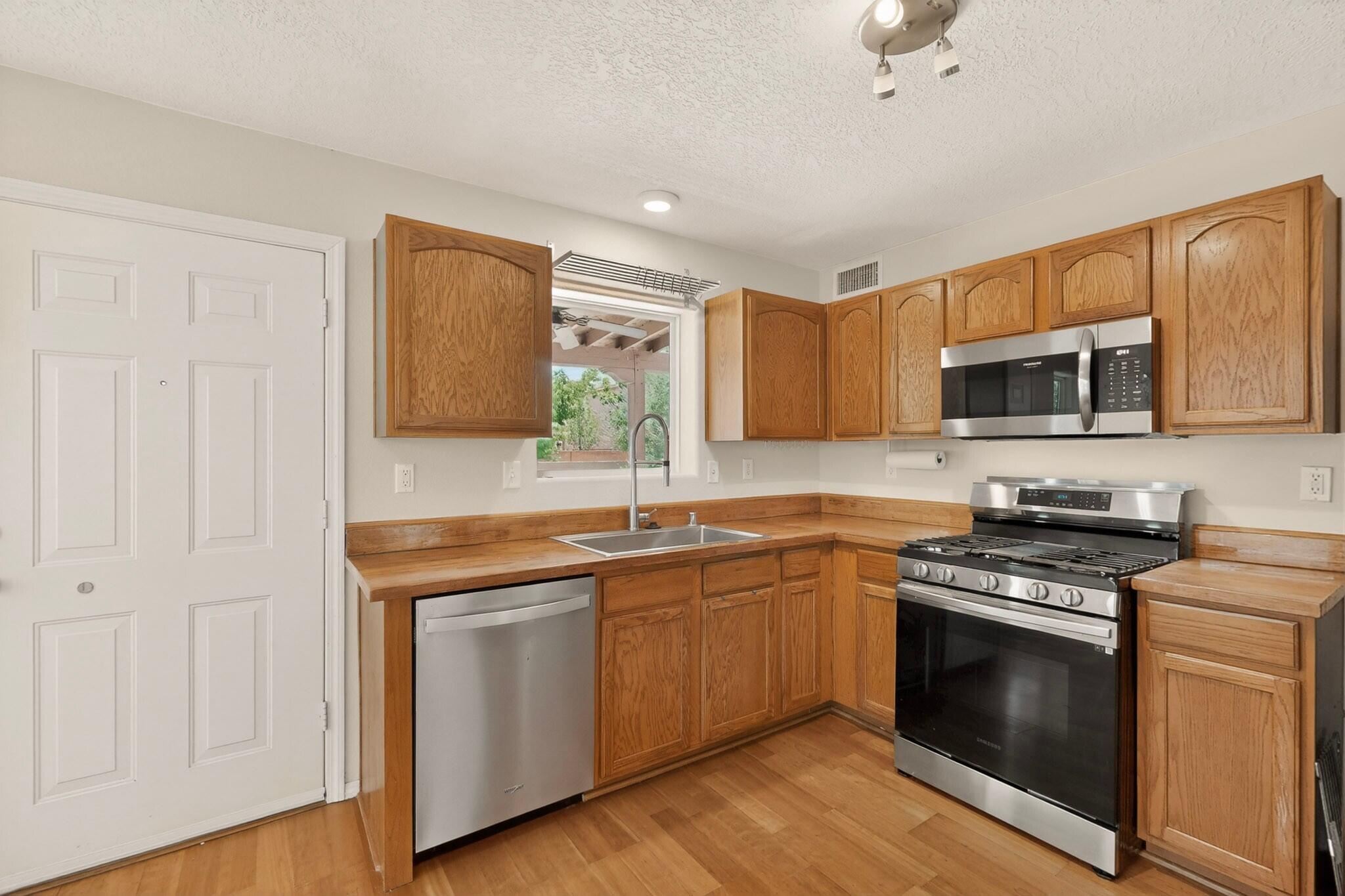 Photo 15 — 3748 Rancher Loop NE