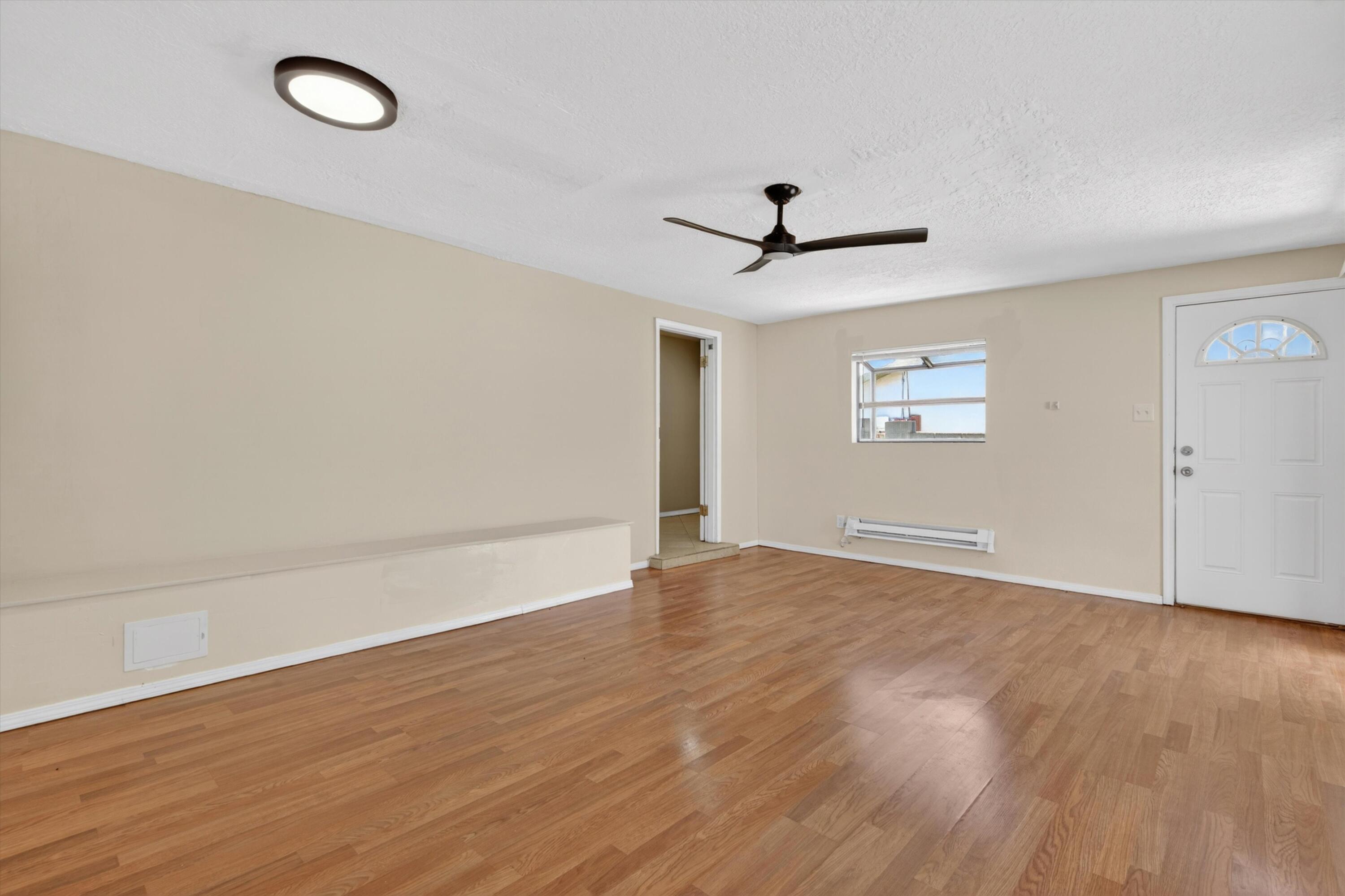 Photo 12 — 5901 Hayes Drive NW