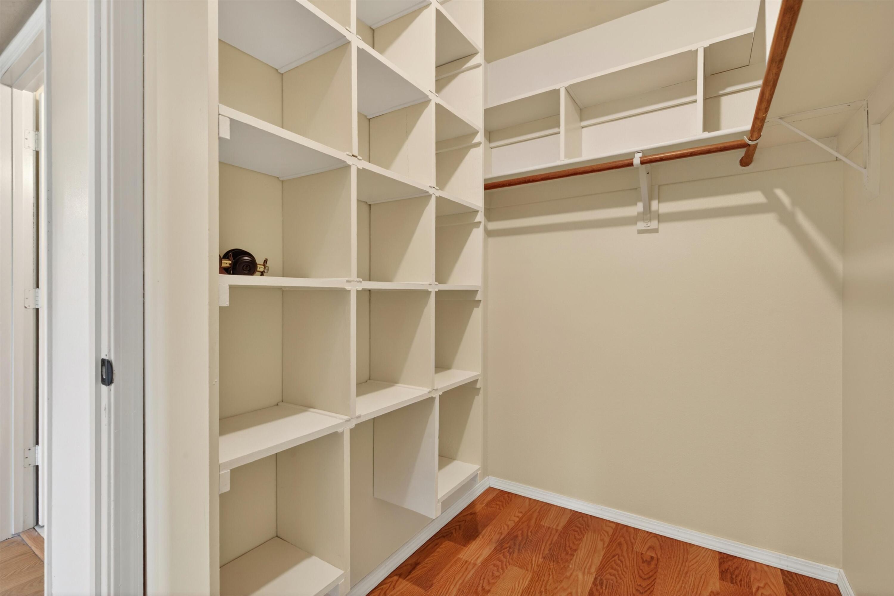 Photo 20 — 5901 Hayes Drive NW