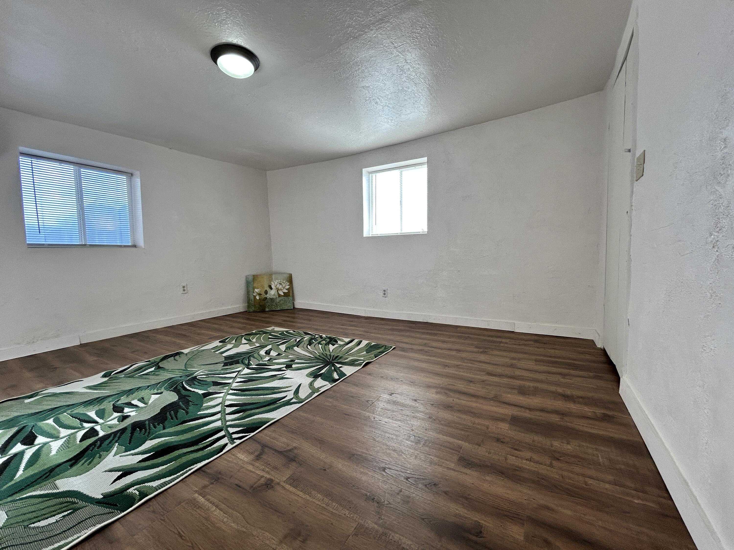 Photo 6 — 607 1/2 Baca Avenue