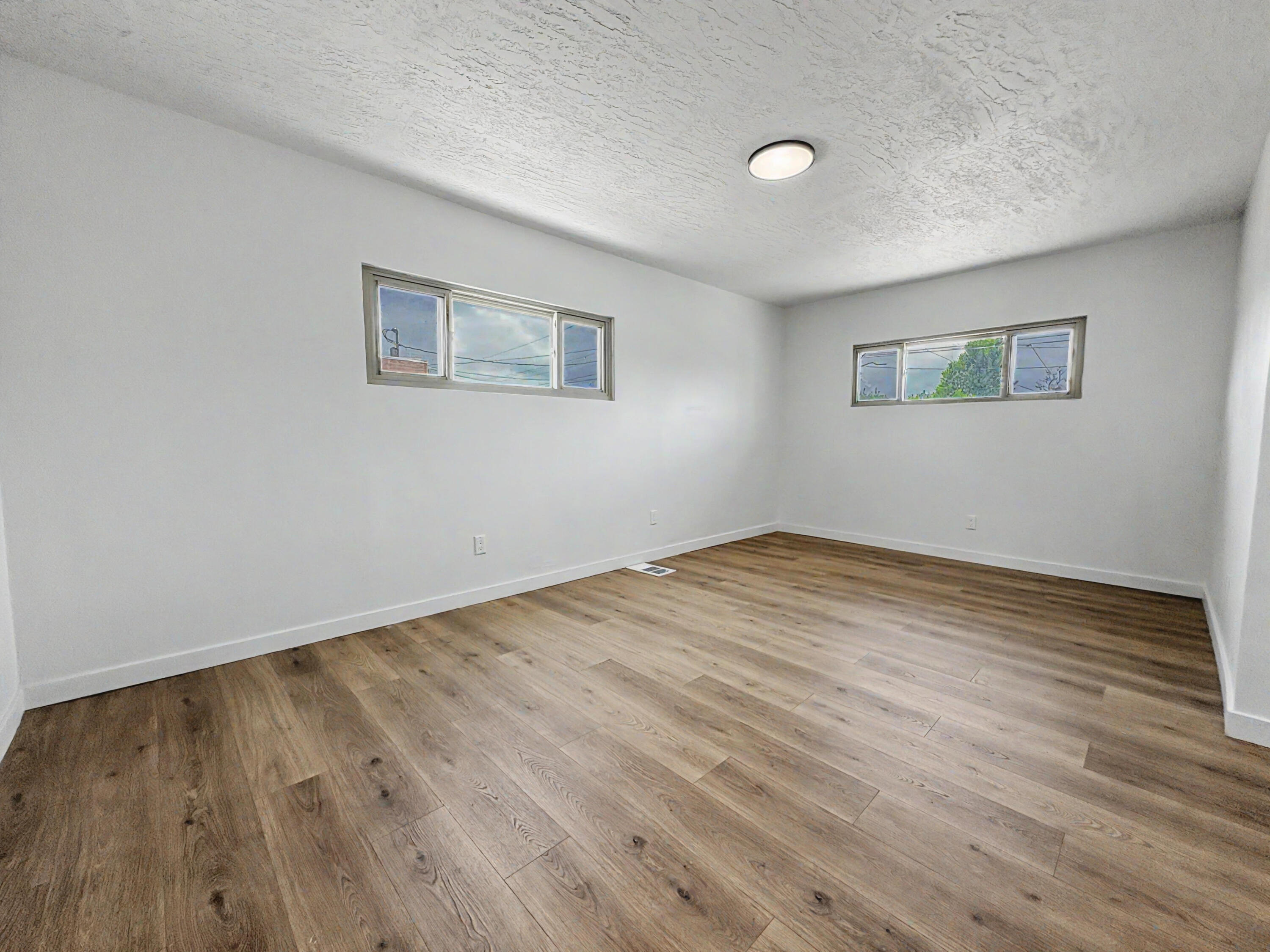 Photo 4 — 5113 San Luis Place NW