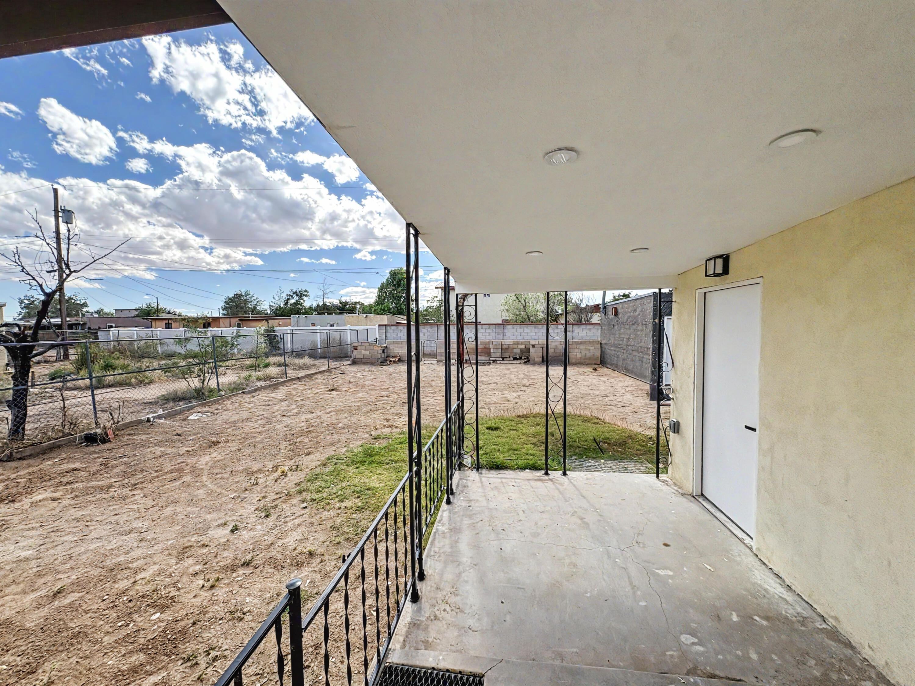 Photo 9 — 5113 San Luis Place NW