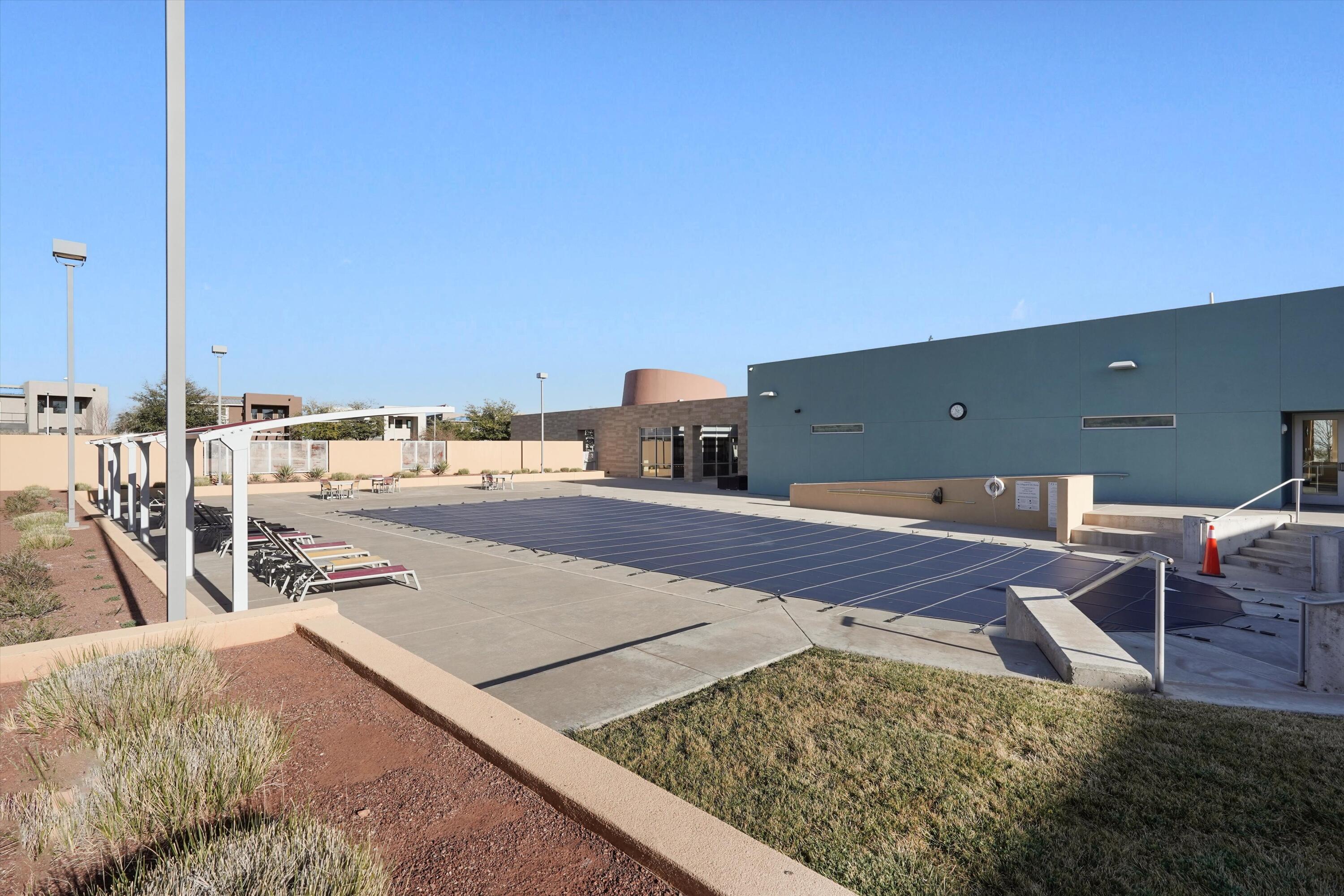 Photo 17 — 2936 Kings Canyon Loop NE