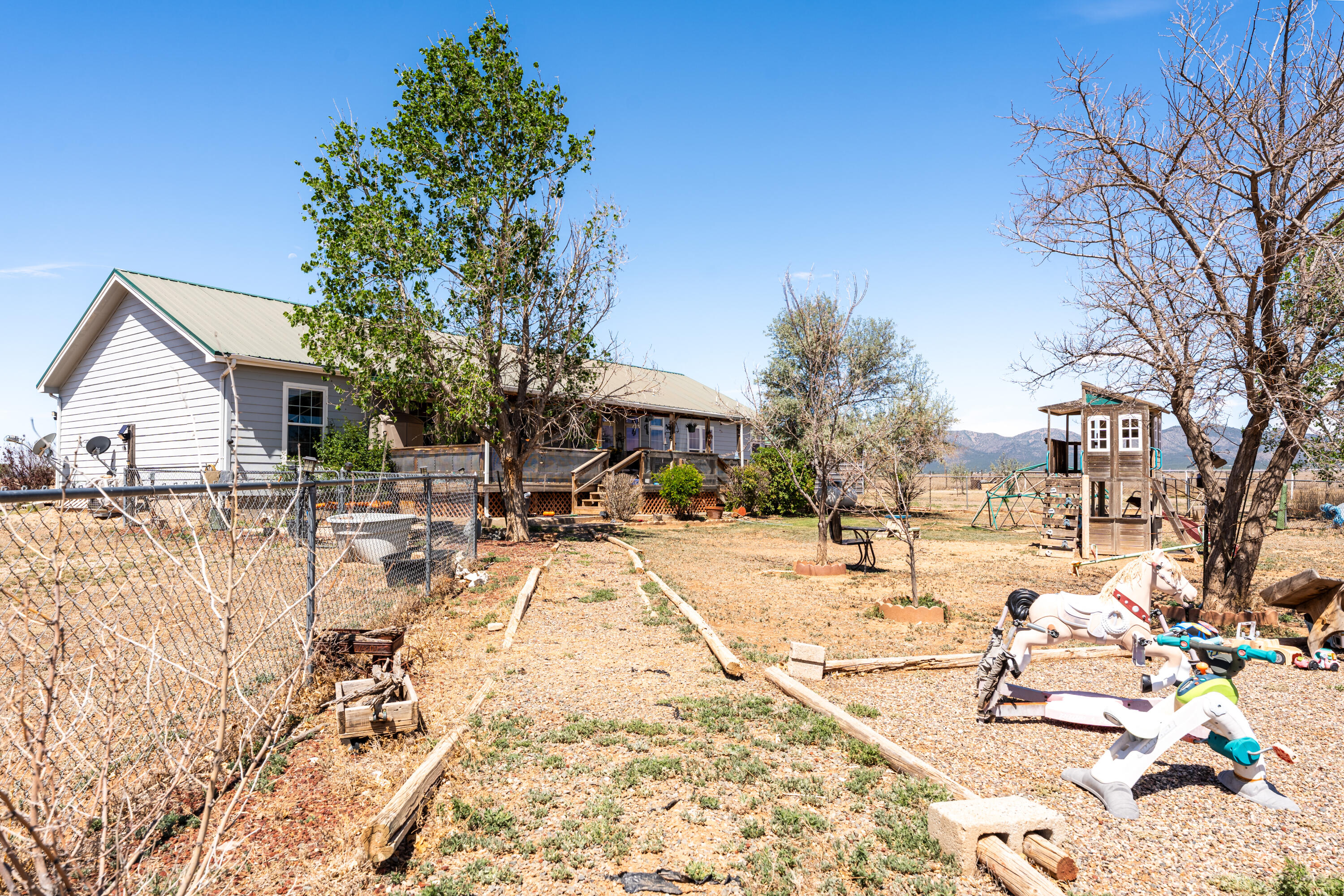 Photo 5 — 38 Stallion Road