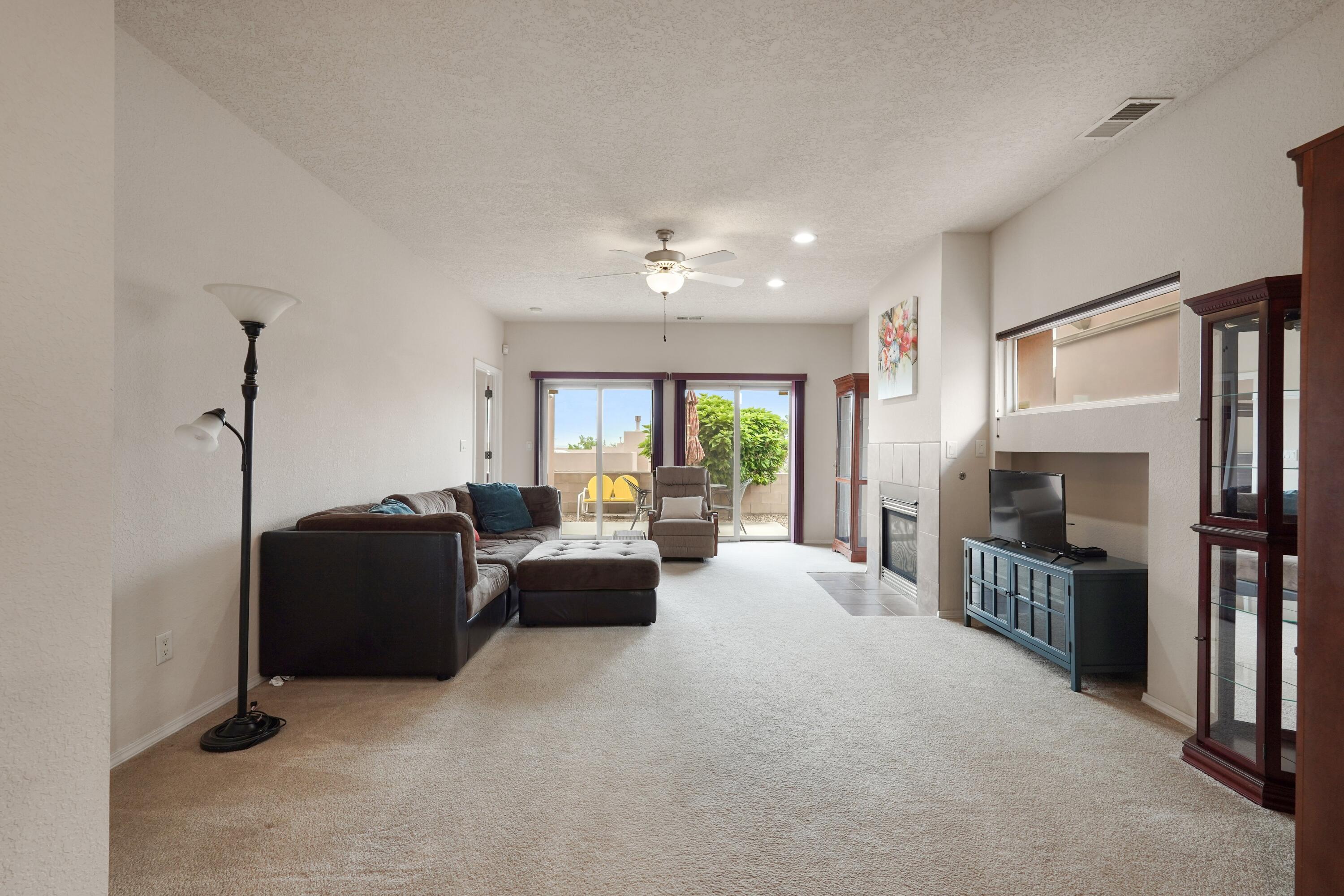Photo 10 — 4424 Desert Lily Court SE