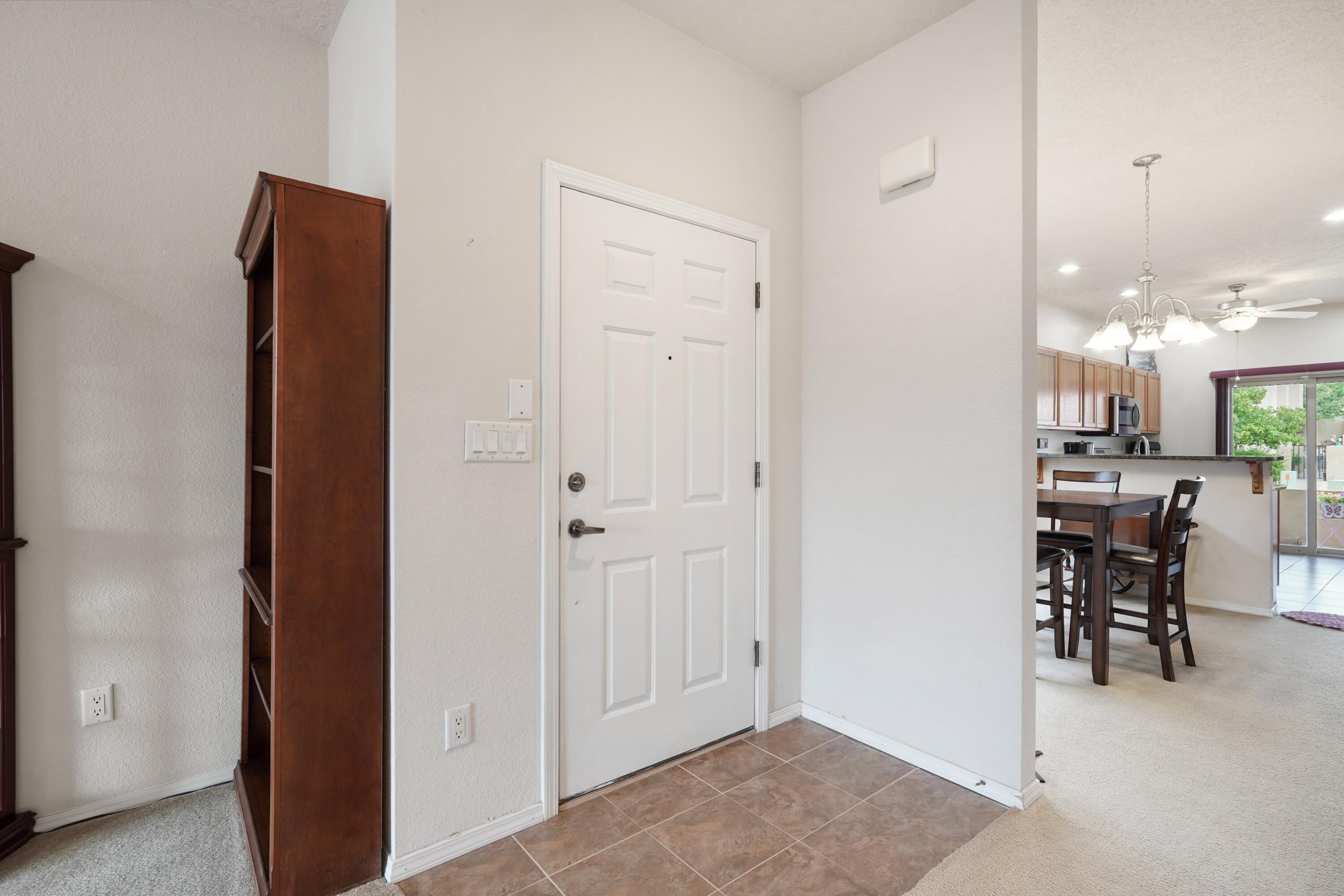 Photo 4 — 4424 Desert Lily Court SE