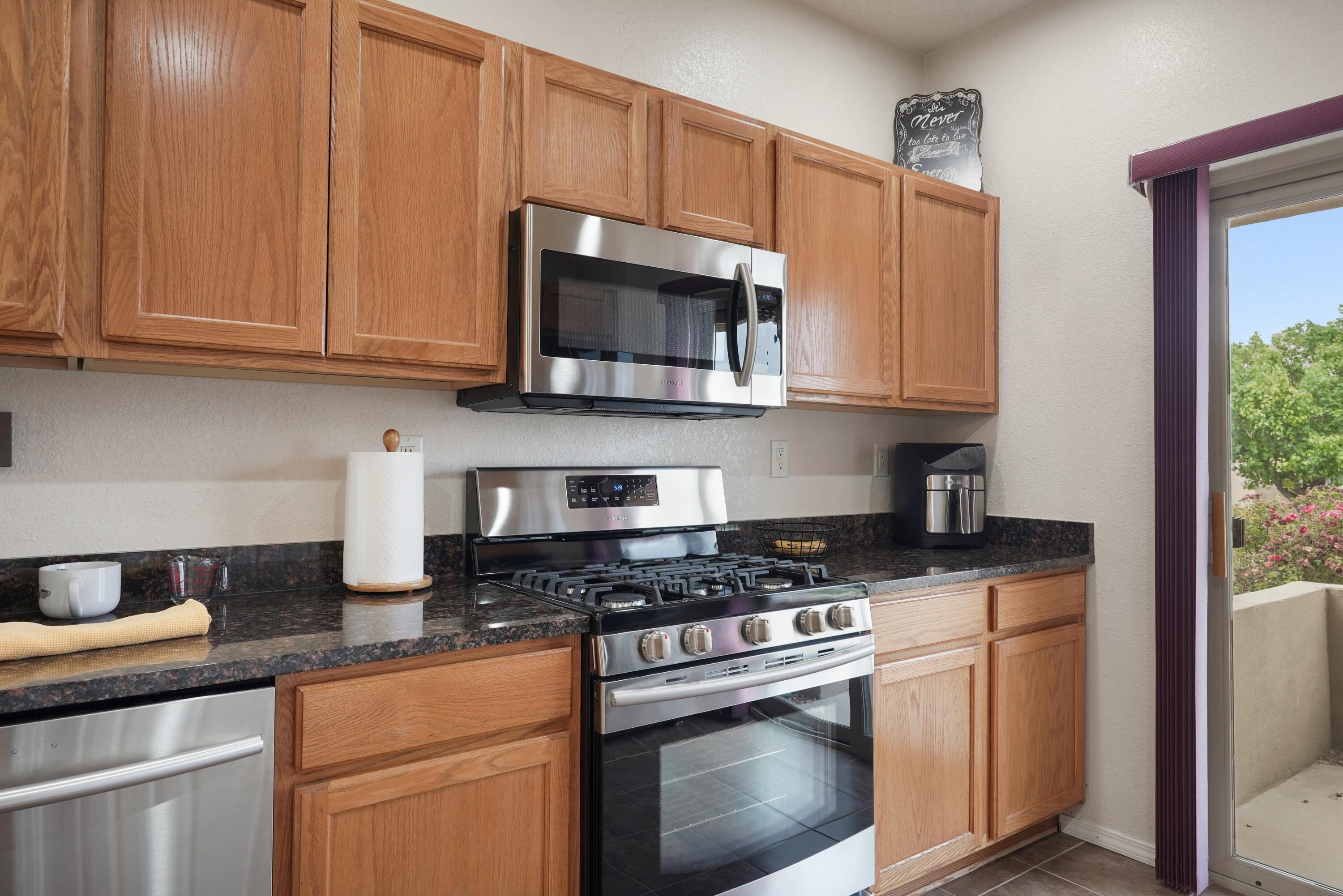 Photo 8 — 4424 Desert Lily Court SE