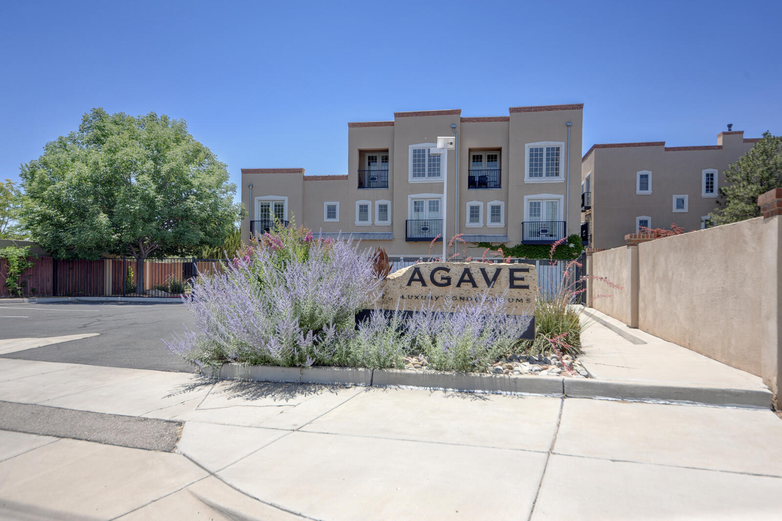 1900 Central Avenue 101, Albuquerque, NM 87104