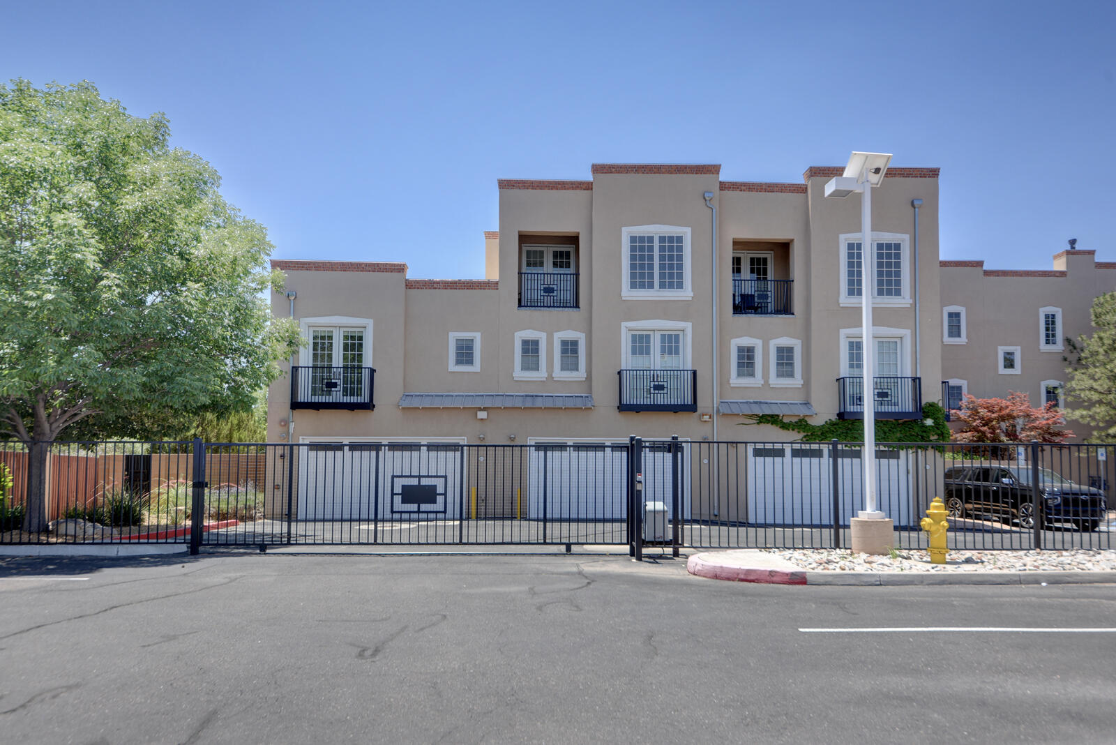 Photo 13 — 1900 Central Avenue 101