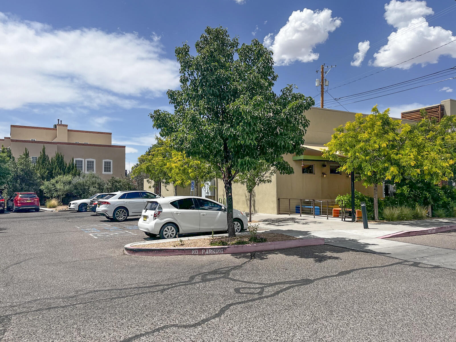 Photo 4 — 1900 Central Avenue 101