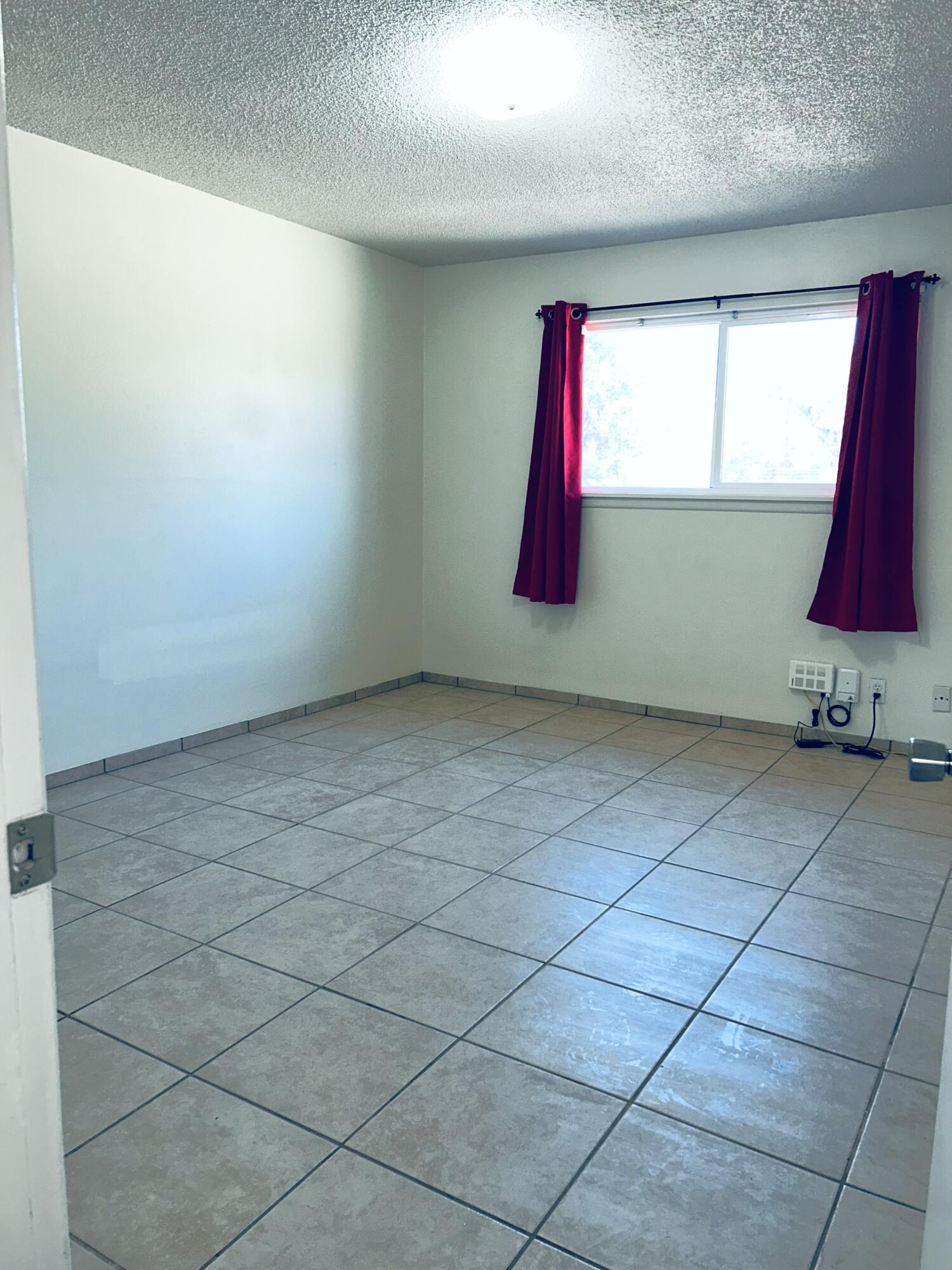 Photo 10 — 607 Neel Avenue