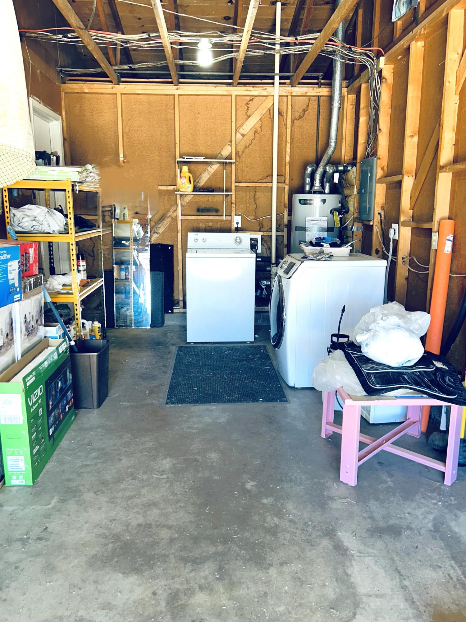 Photo 4 — 607 Neel Avenue