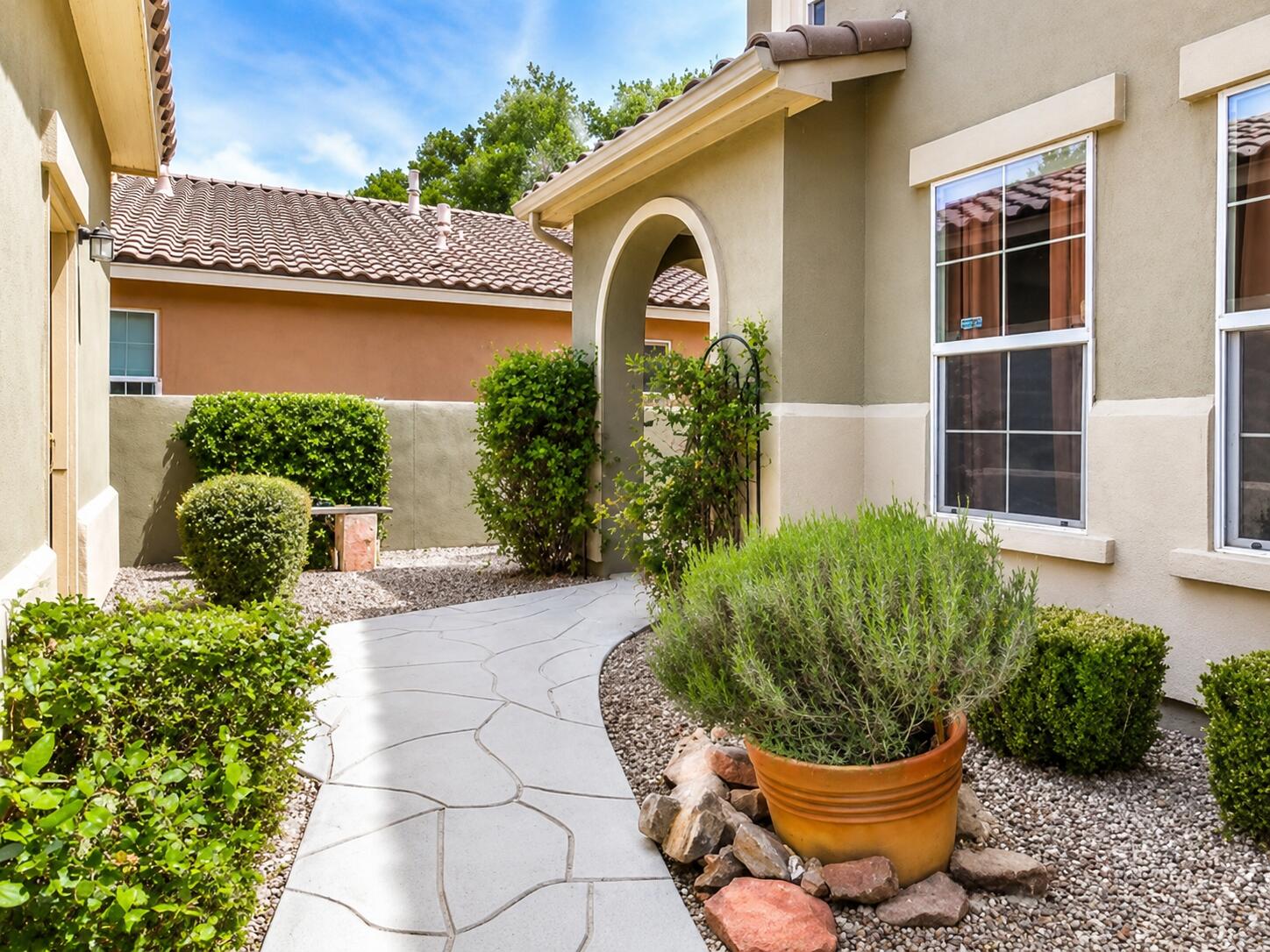 Photo 6 — 608 Bosque Verde Lane NW