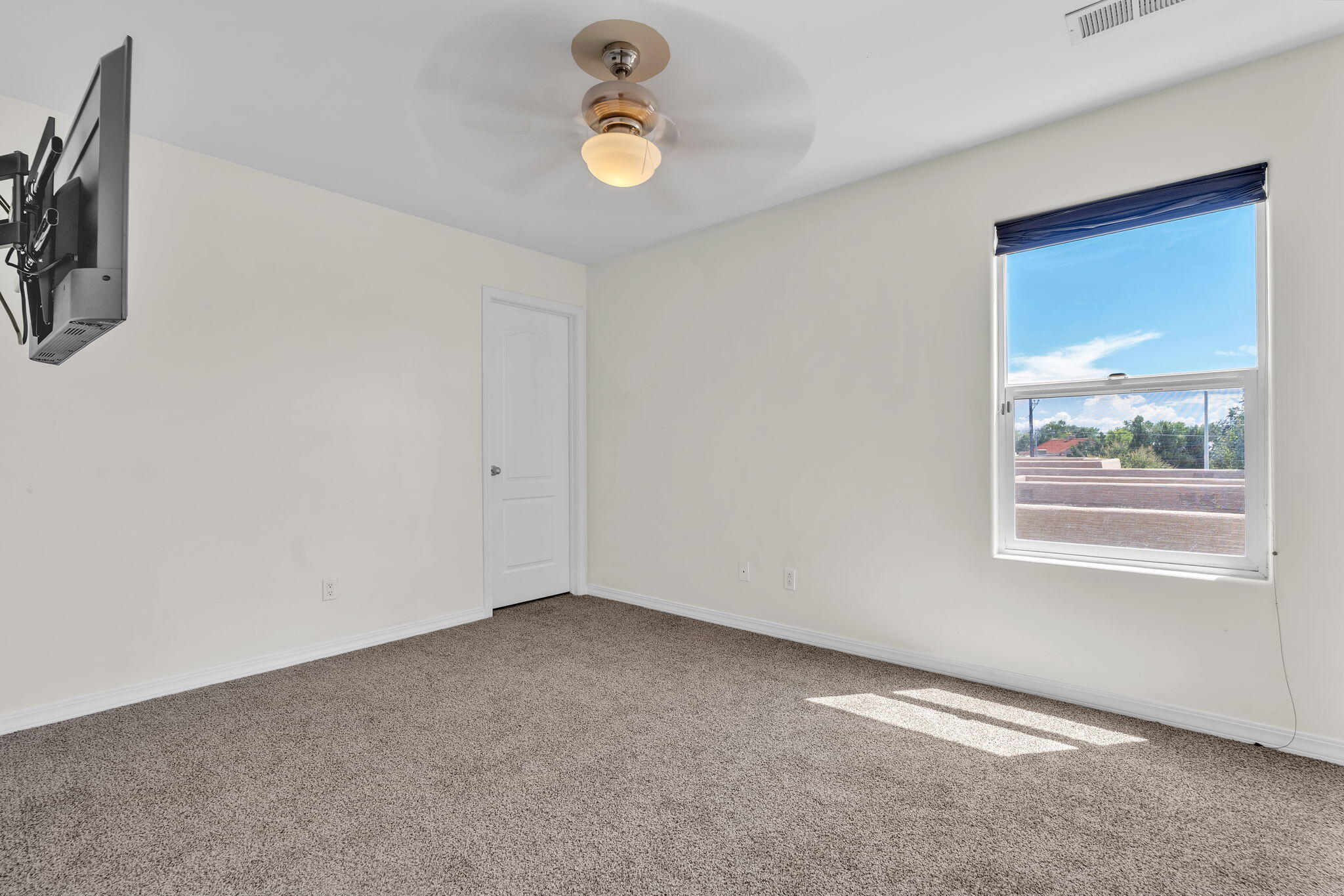 Photo 9 — 608 Bosque Verde Lane NW