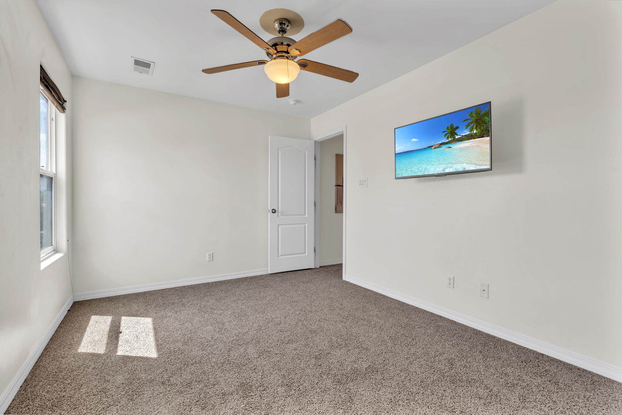 Photo 11 — 608 Bosque Verde Lane NW