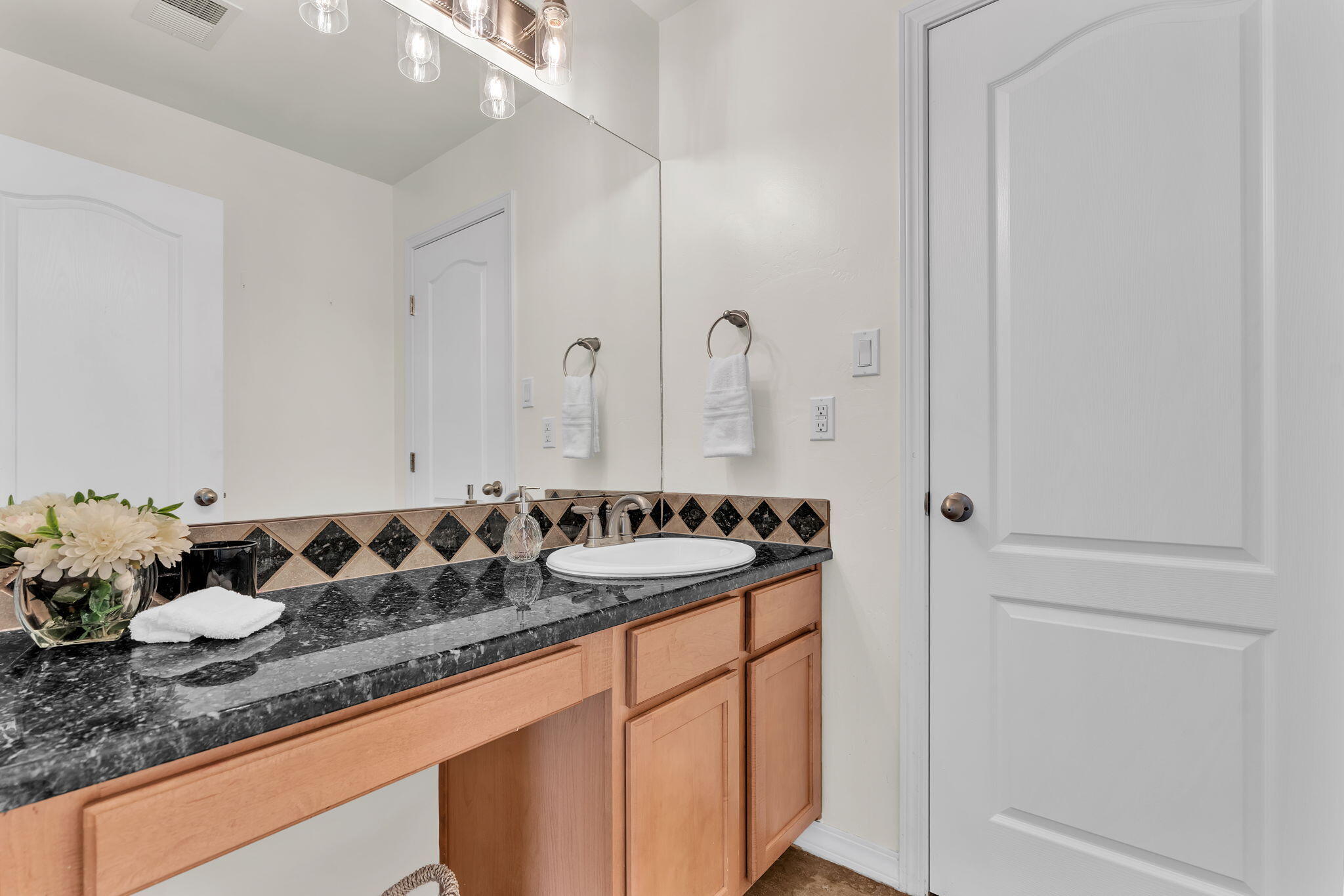 Photo 18 — 608 Bosque Verde Lane NW