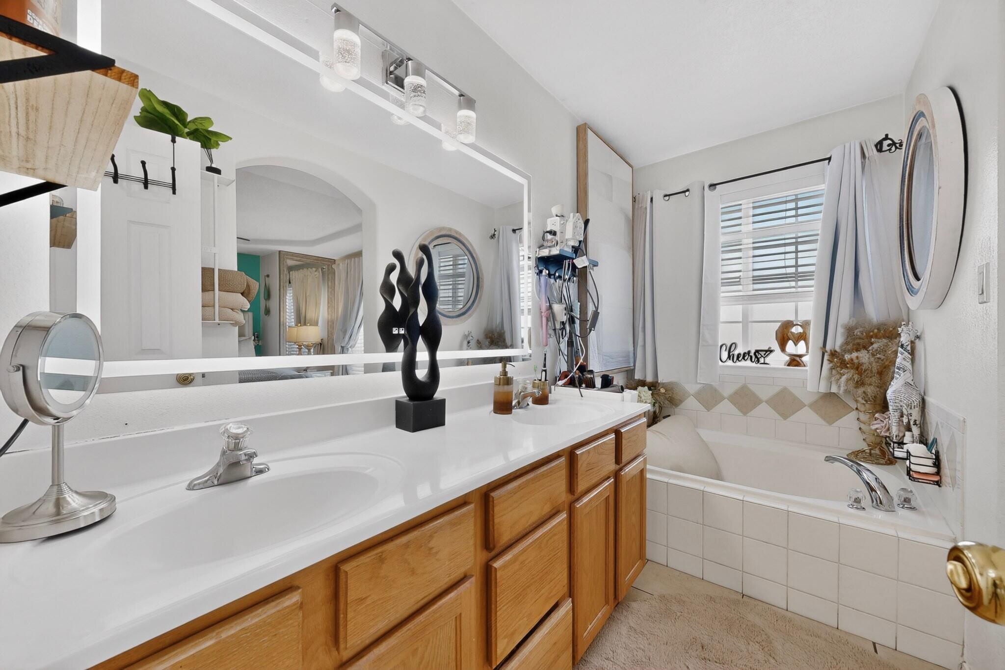 Photo 18 — 7312 Inwood Court NW