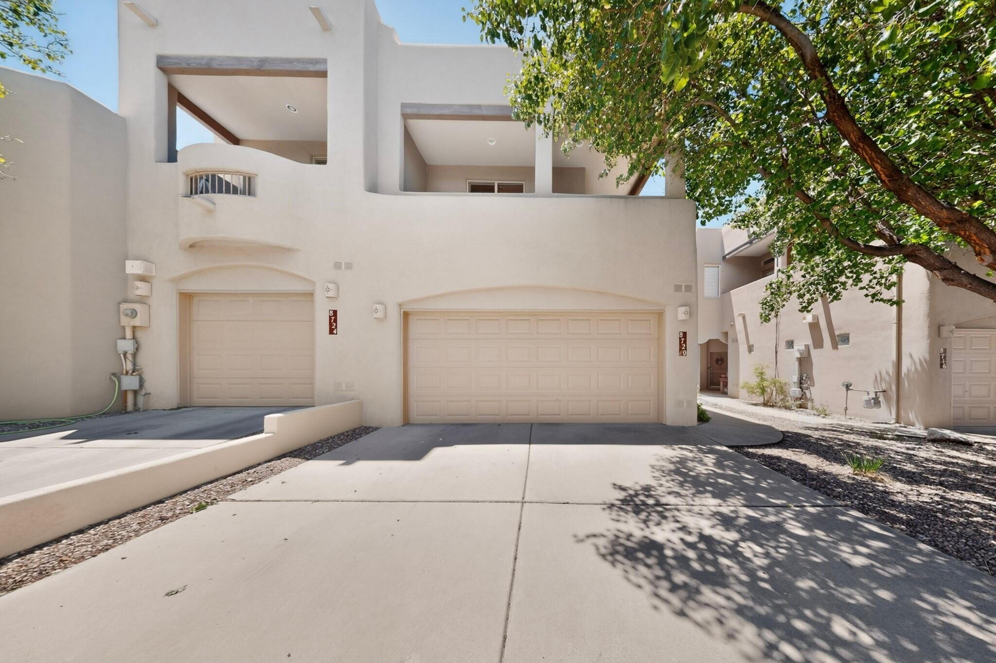 8720 Desert Fox Way NE, Albuquerque, NM 87122