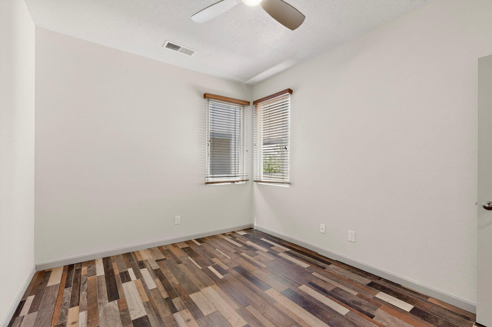 Photo 17 — 8720 Desert Fox Way NE